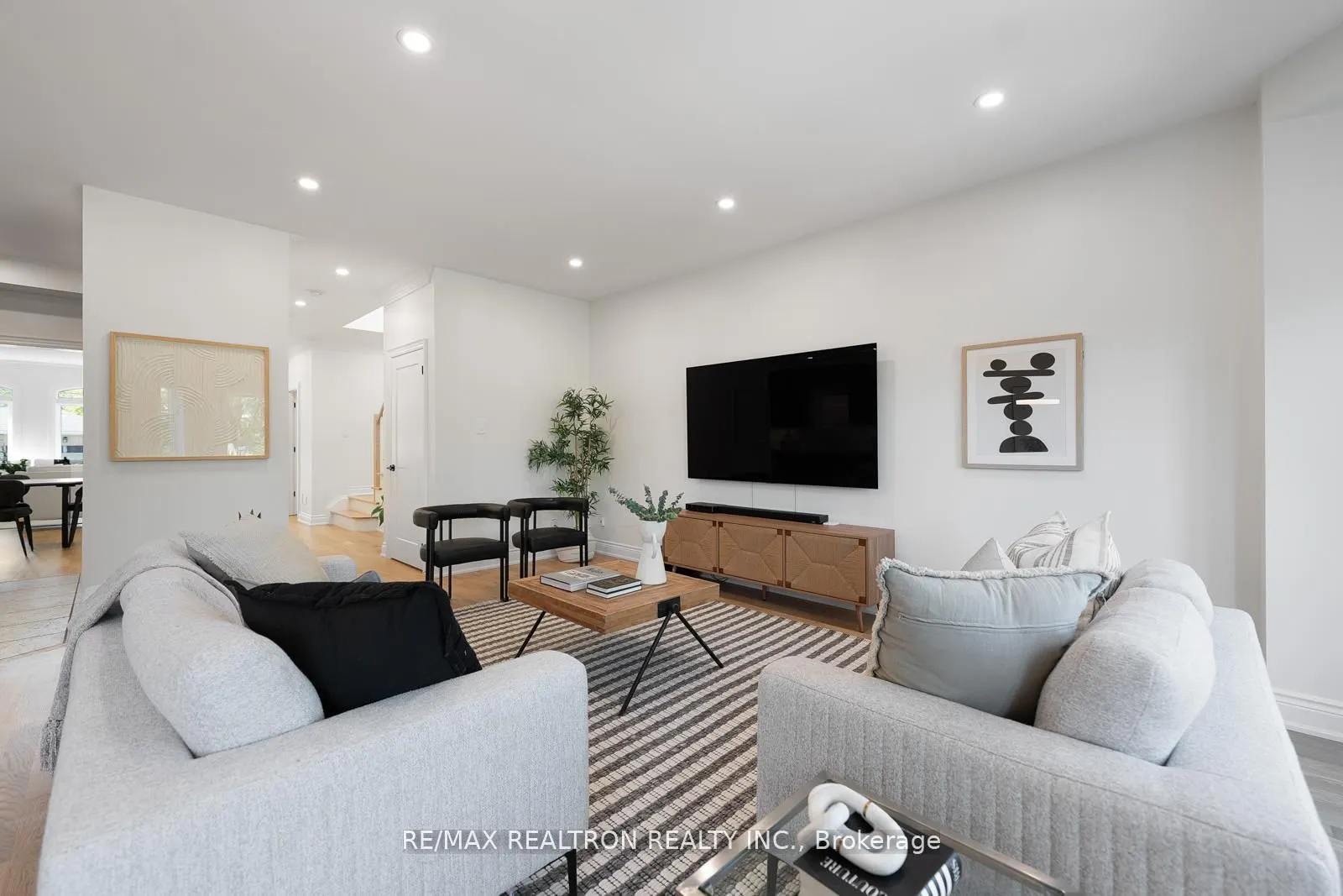 24 Model Avenue