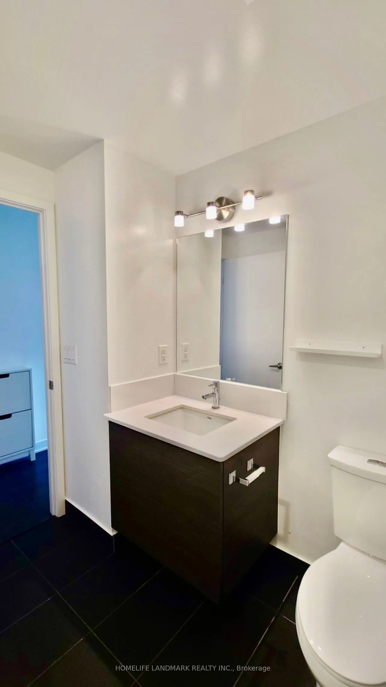 210 Simcoe Street, #2510