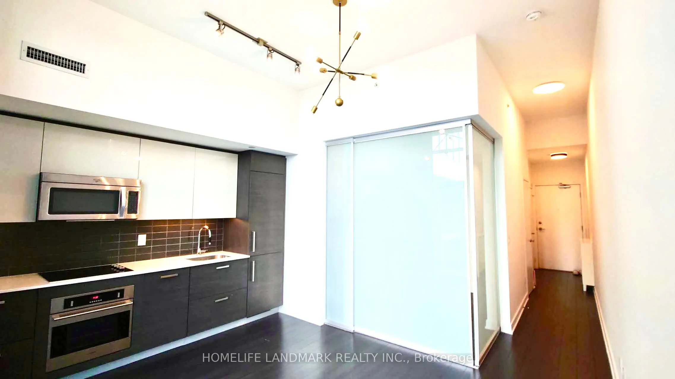210 Simcoe Street, #2510