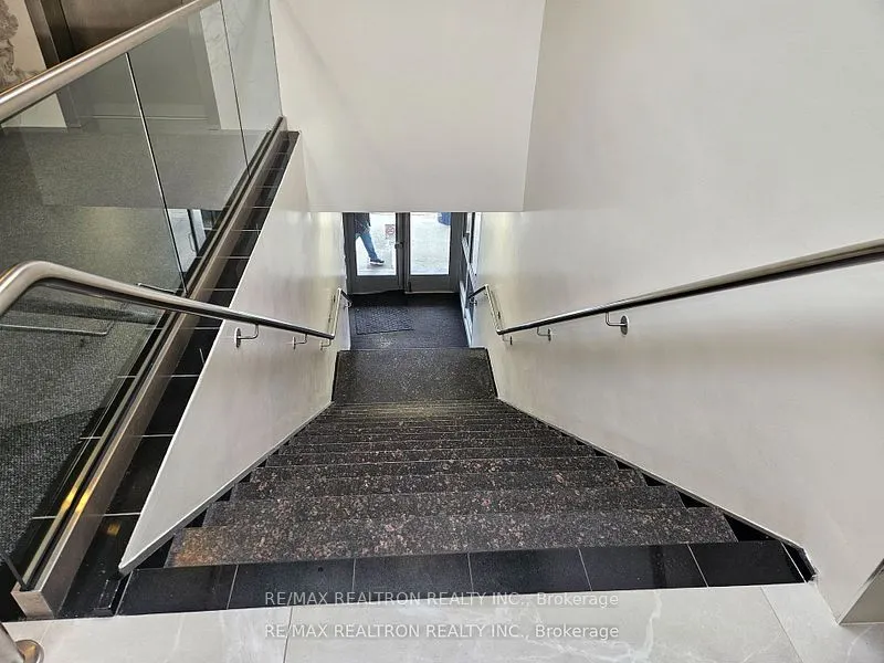638 Sheppard Avenue W, #205