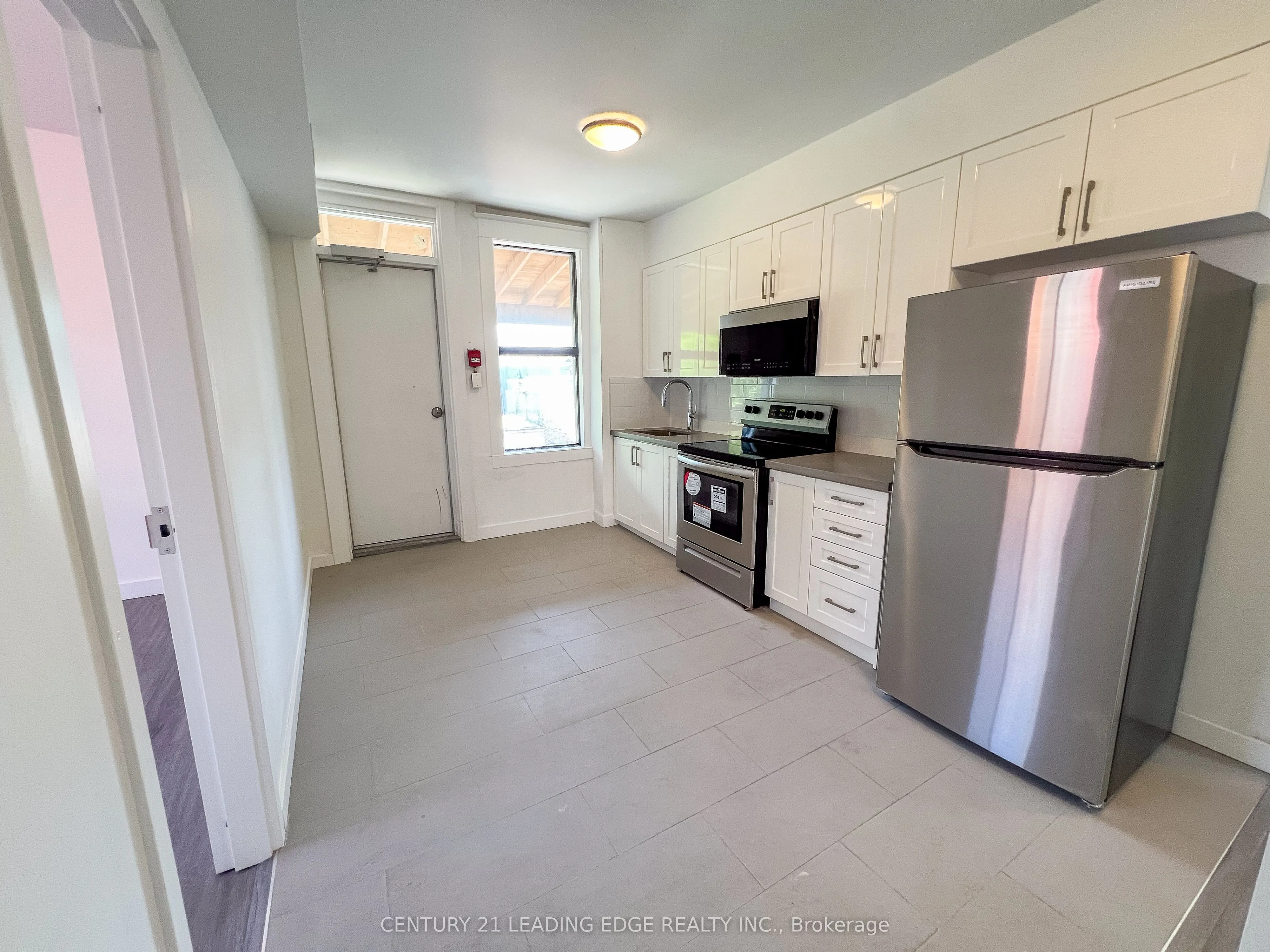 1A LEONARD Avenue, #1