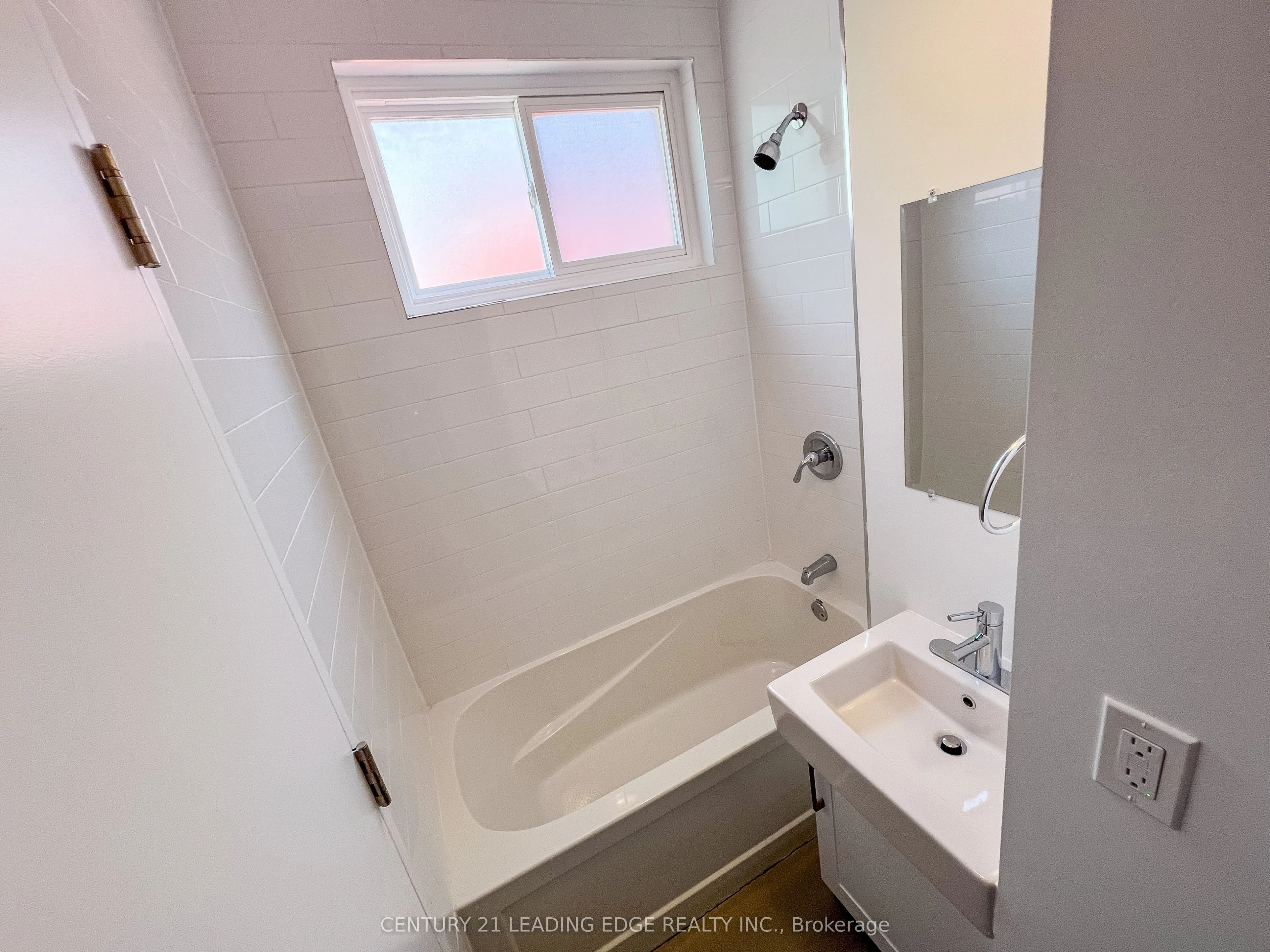 1A LEONARD Avenue, #1