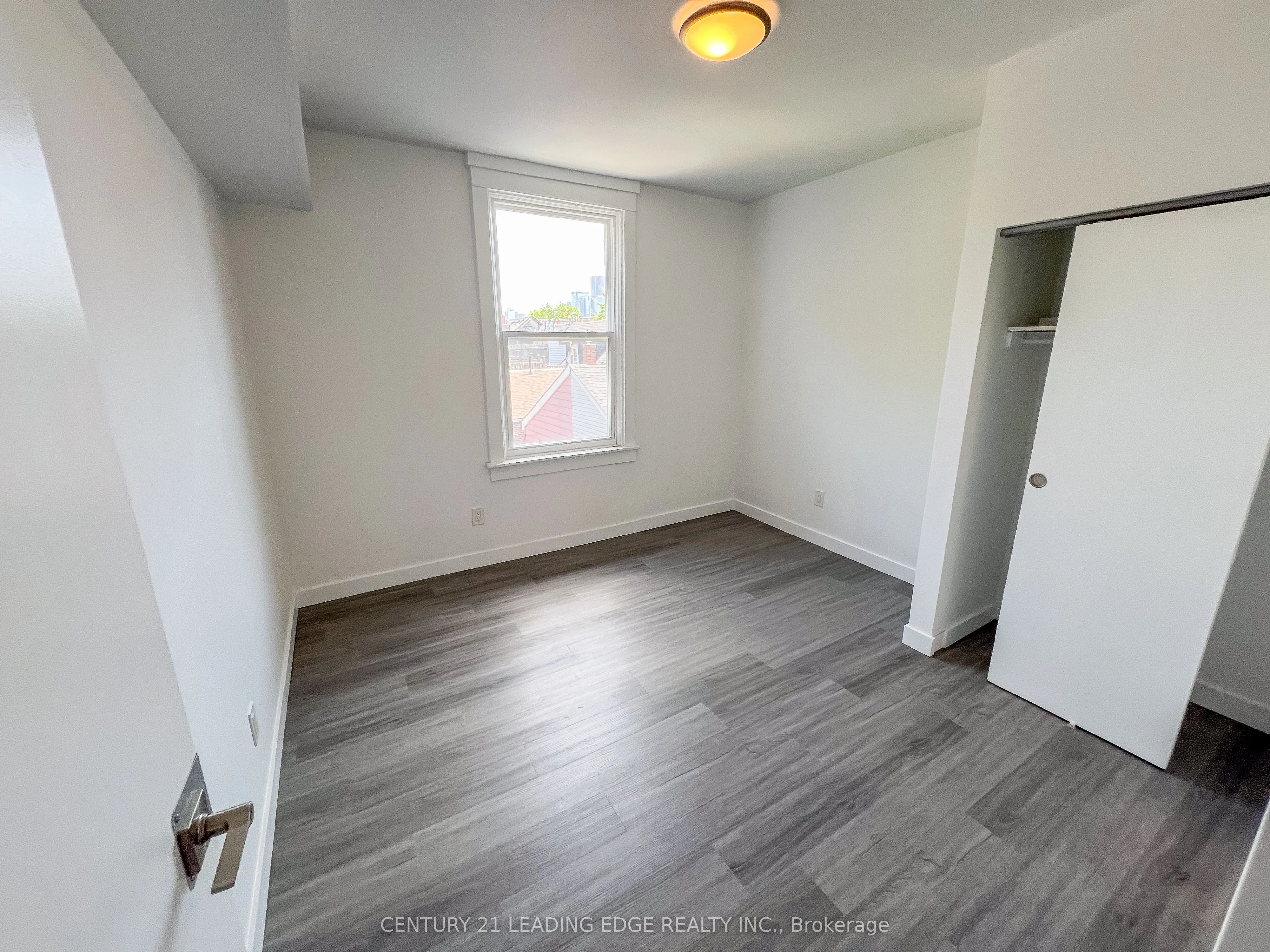 1A LEONARD Avenue, #1