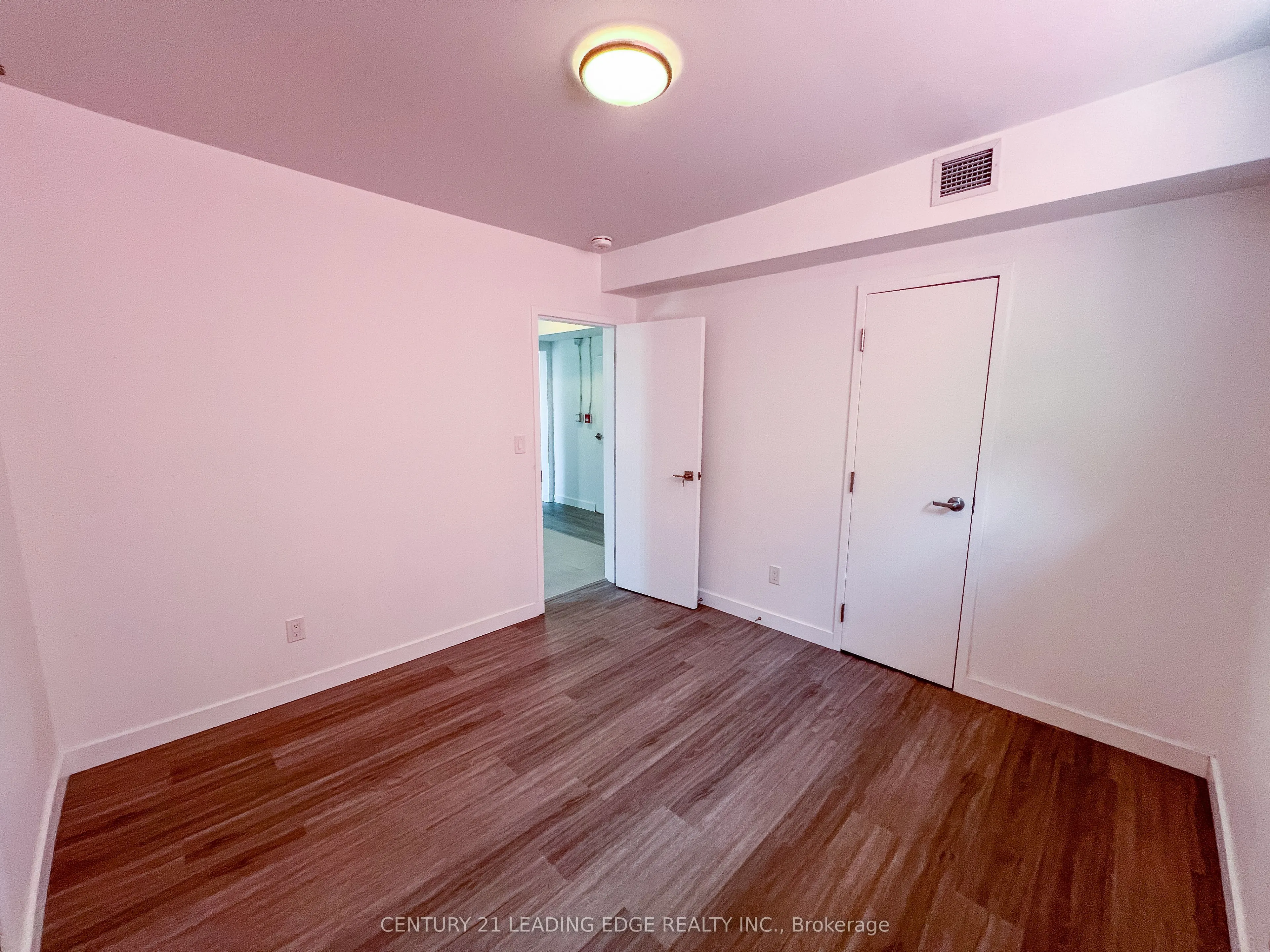 1A LEONARD Avenue, #1