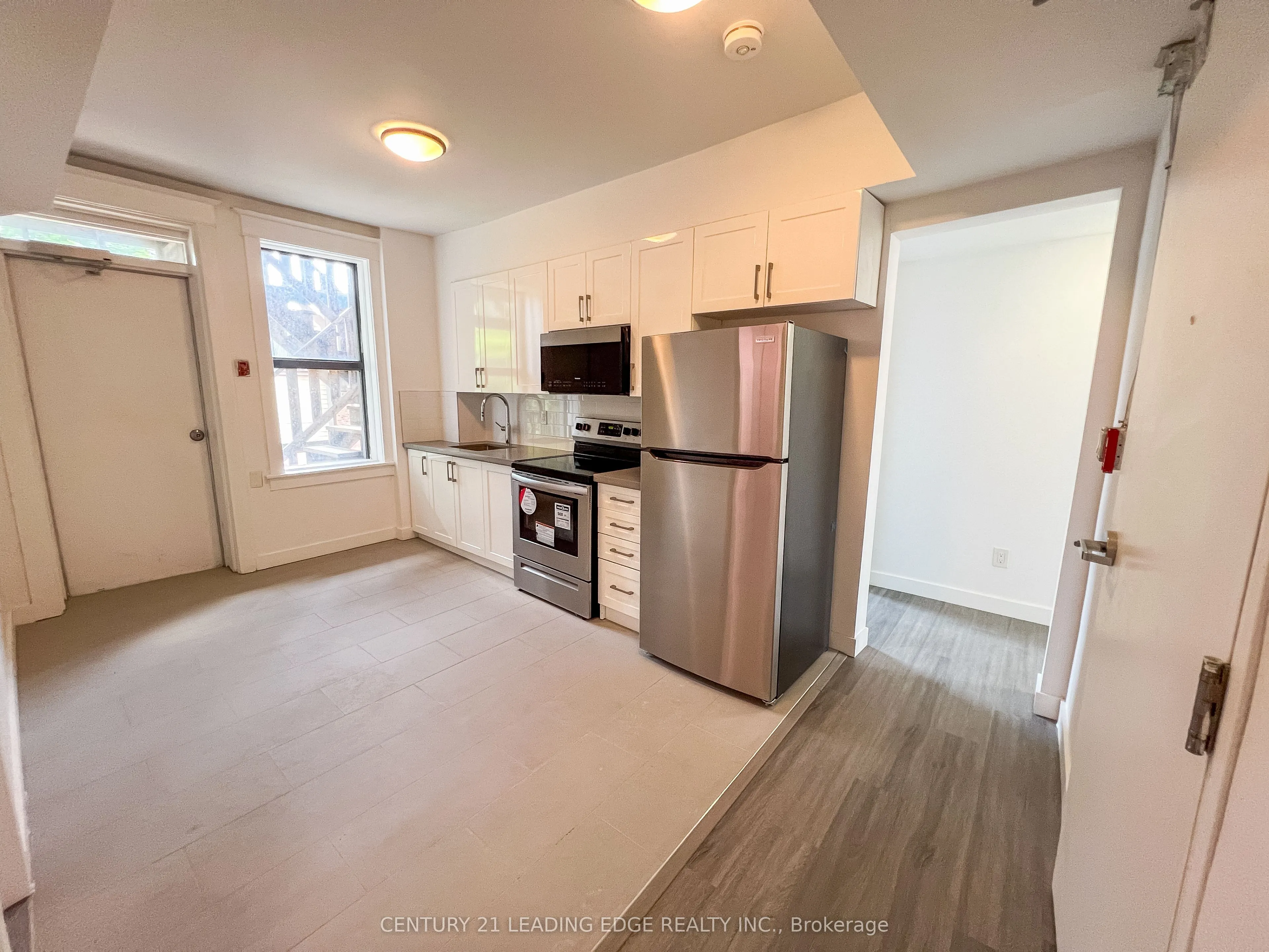 1A LEONARD Avenue, #1