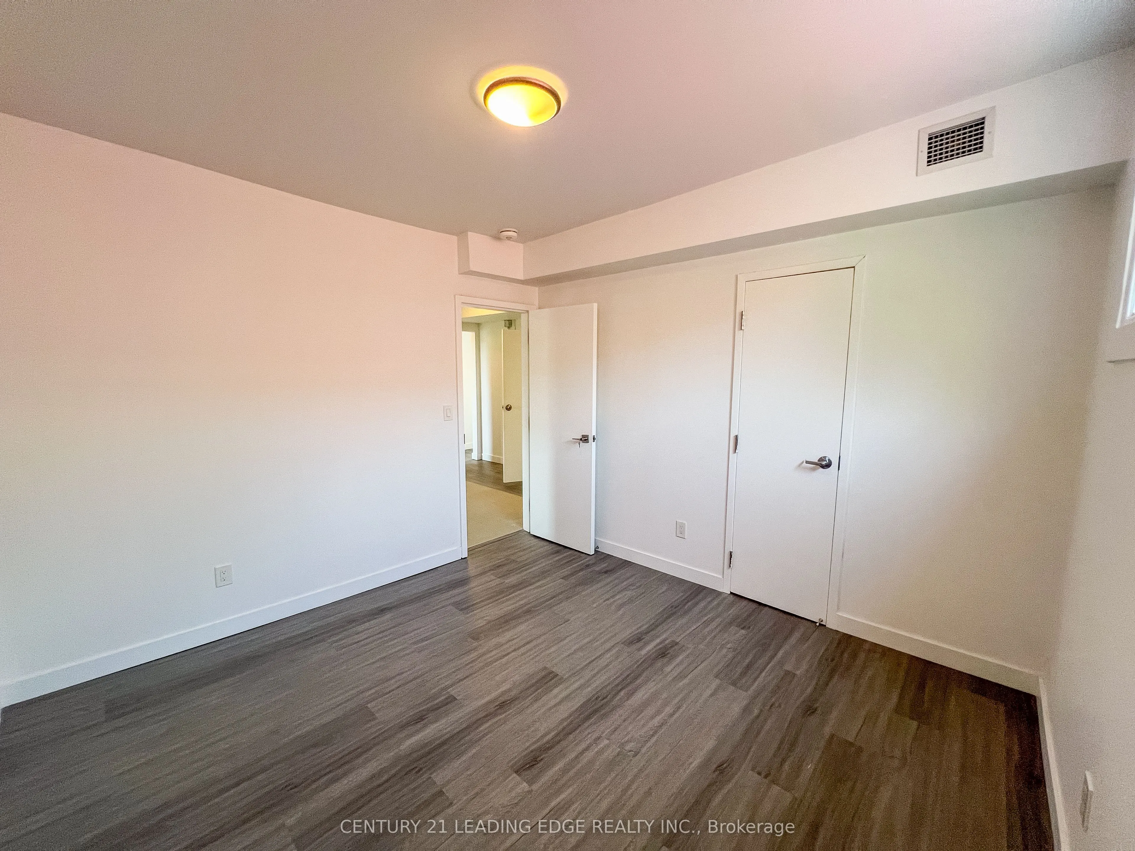 1A LEONARD Avenue, #1