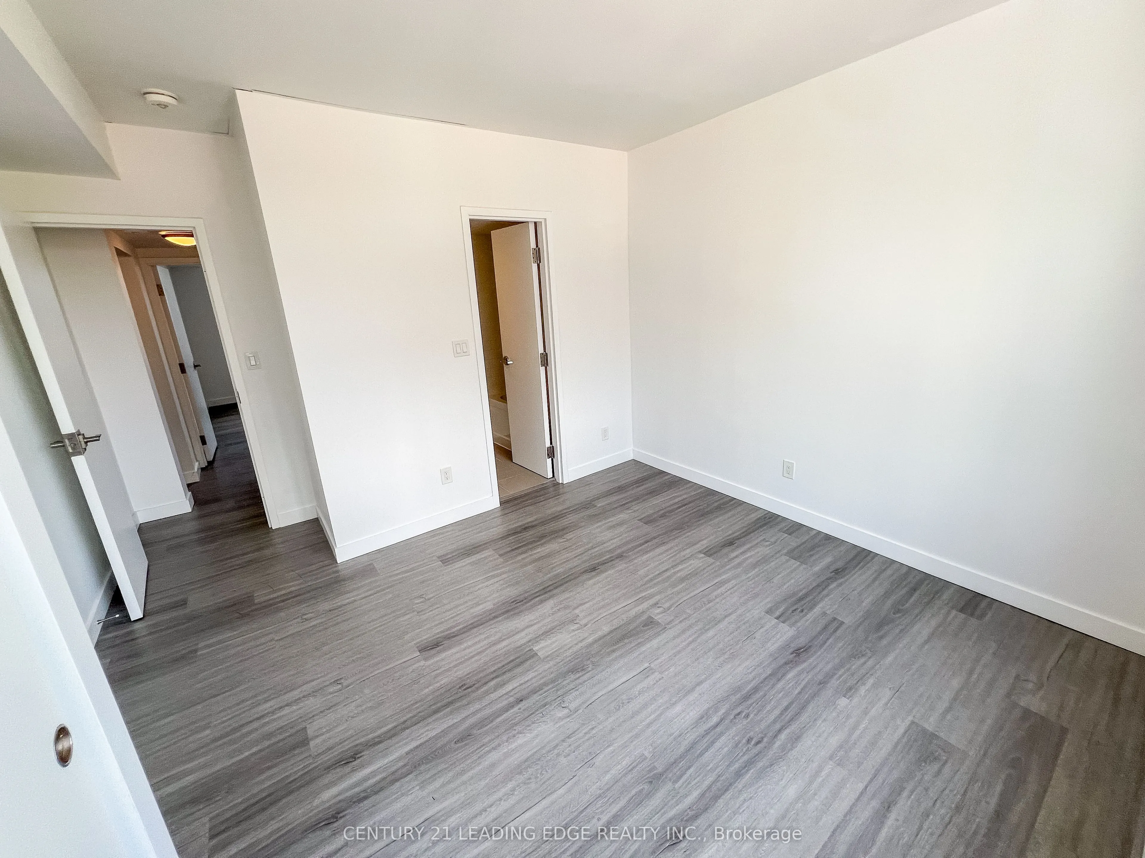 1A LEONARD Avenue, #1
