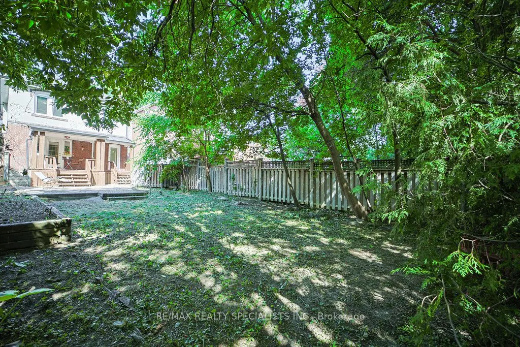 123 Colin Avenue