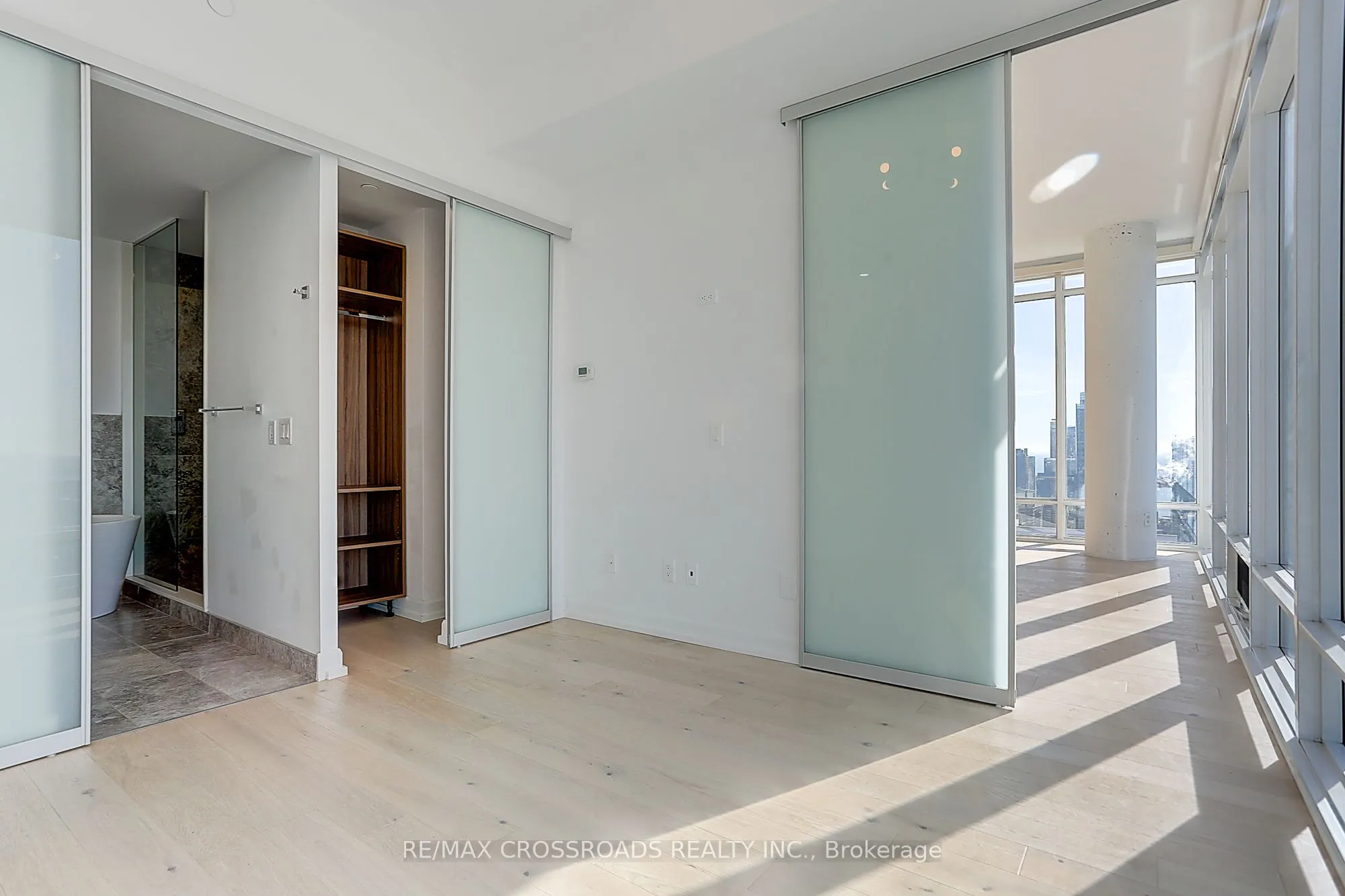 488 University Avenue, #4310