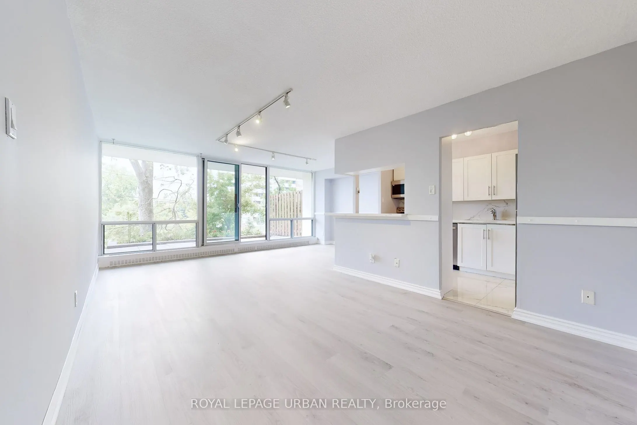 20 Sunrise Avenue, #102