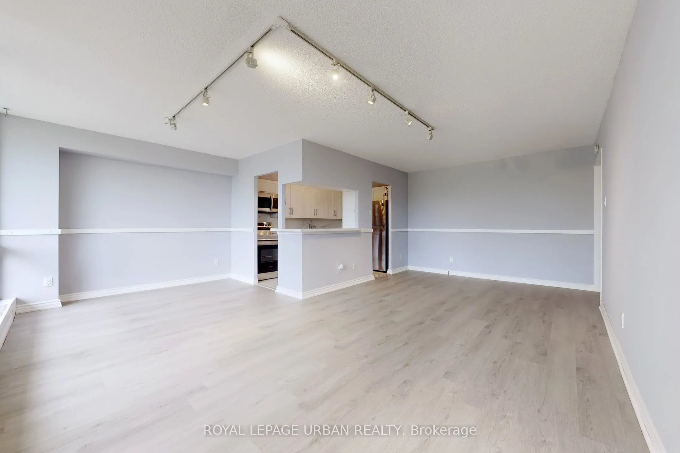 20 Sunrise Avenue, #102