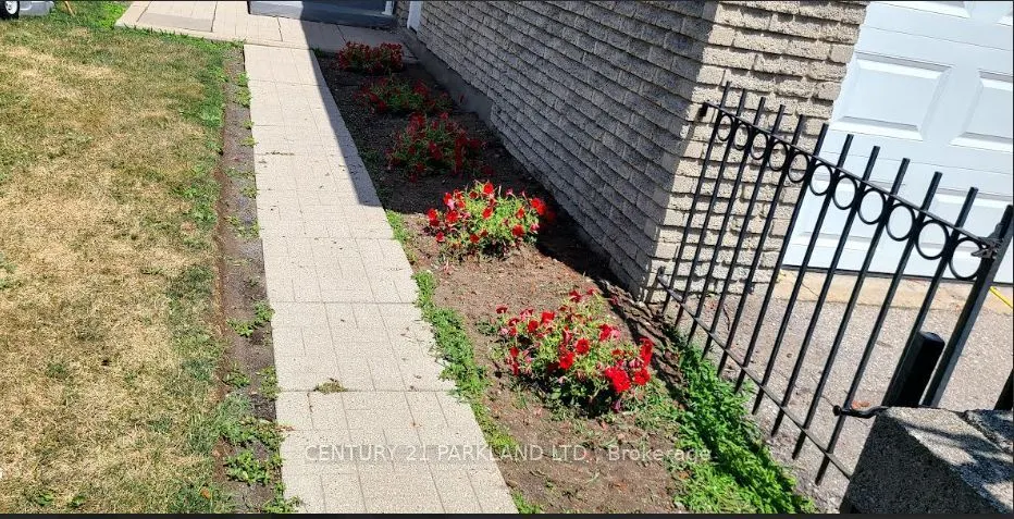 42 Antibes Drive, #42