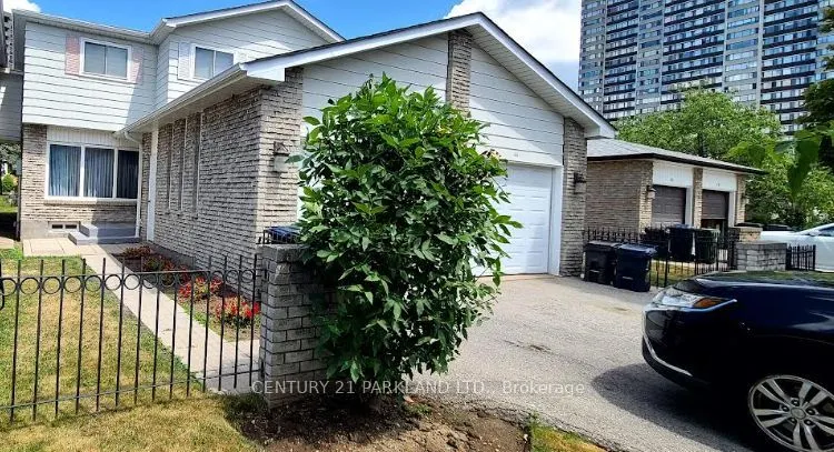 42 Antibes Drive, #42