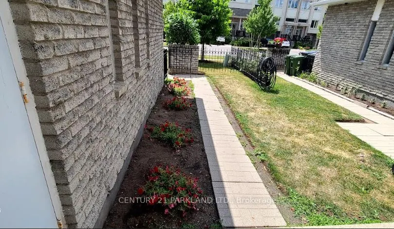 42 Antibes Drive, #42
