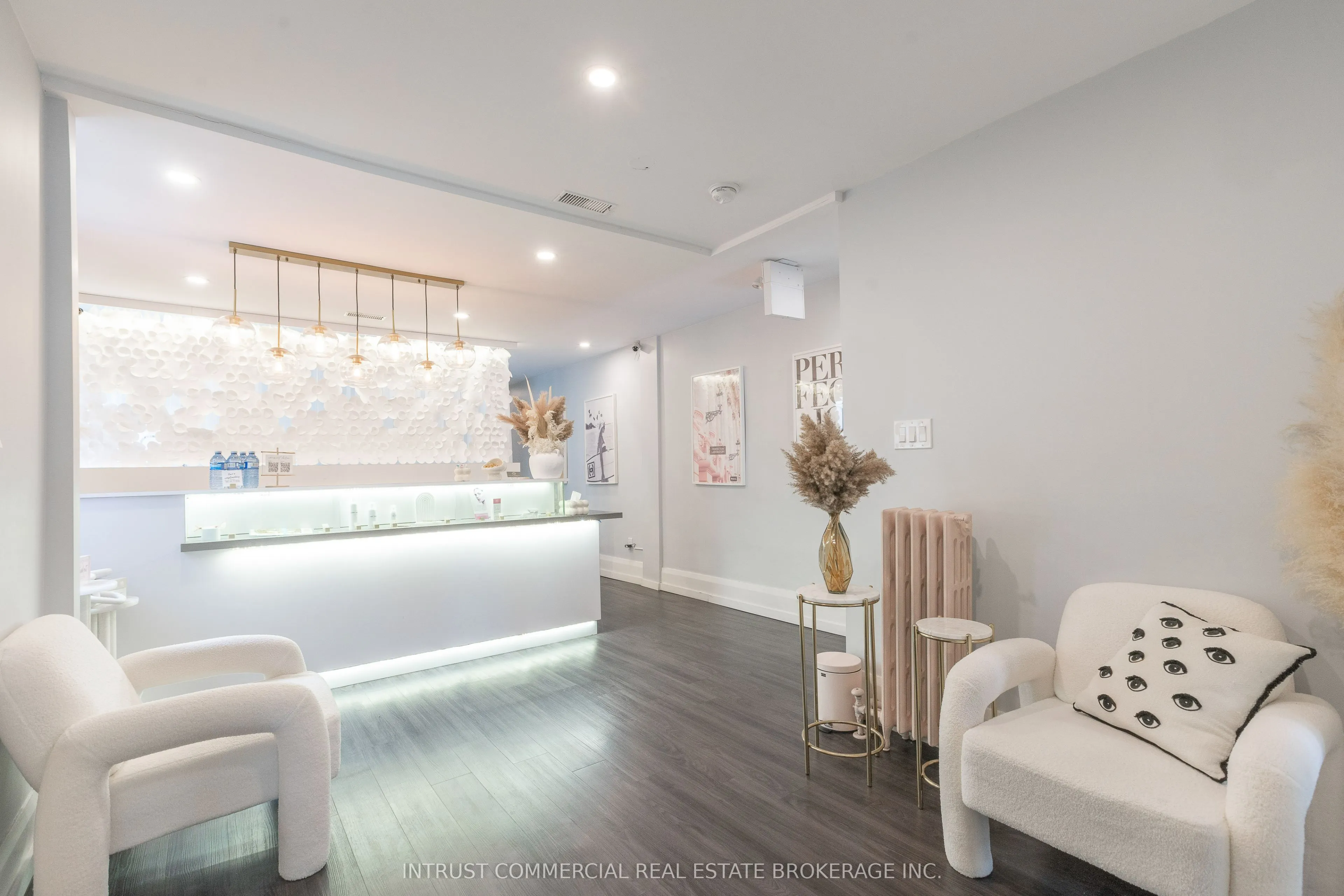 3248 Yonge Street