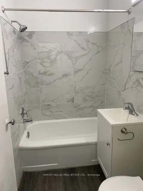 1582 Bathurst Street, #B2