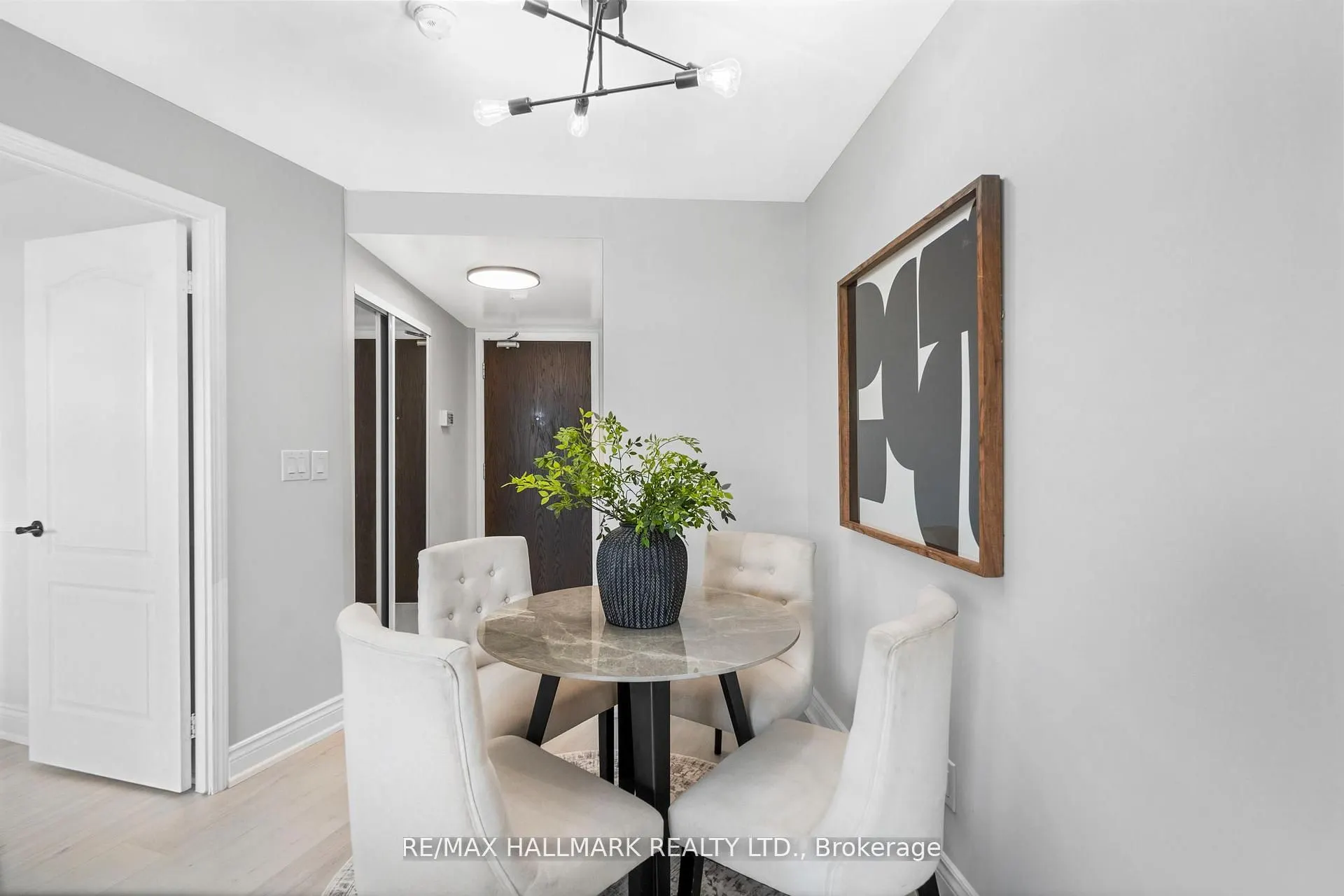 205 The Donway W, #328