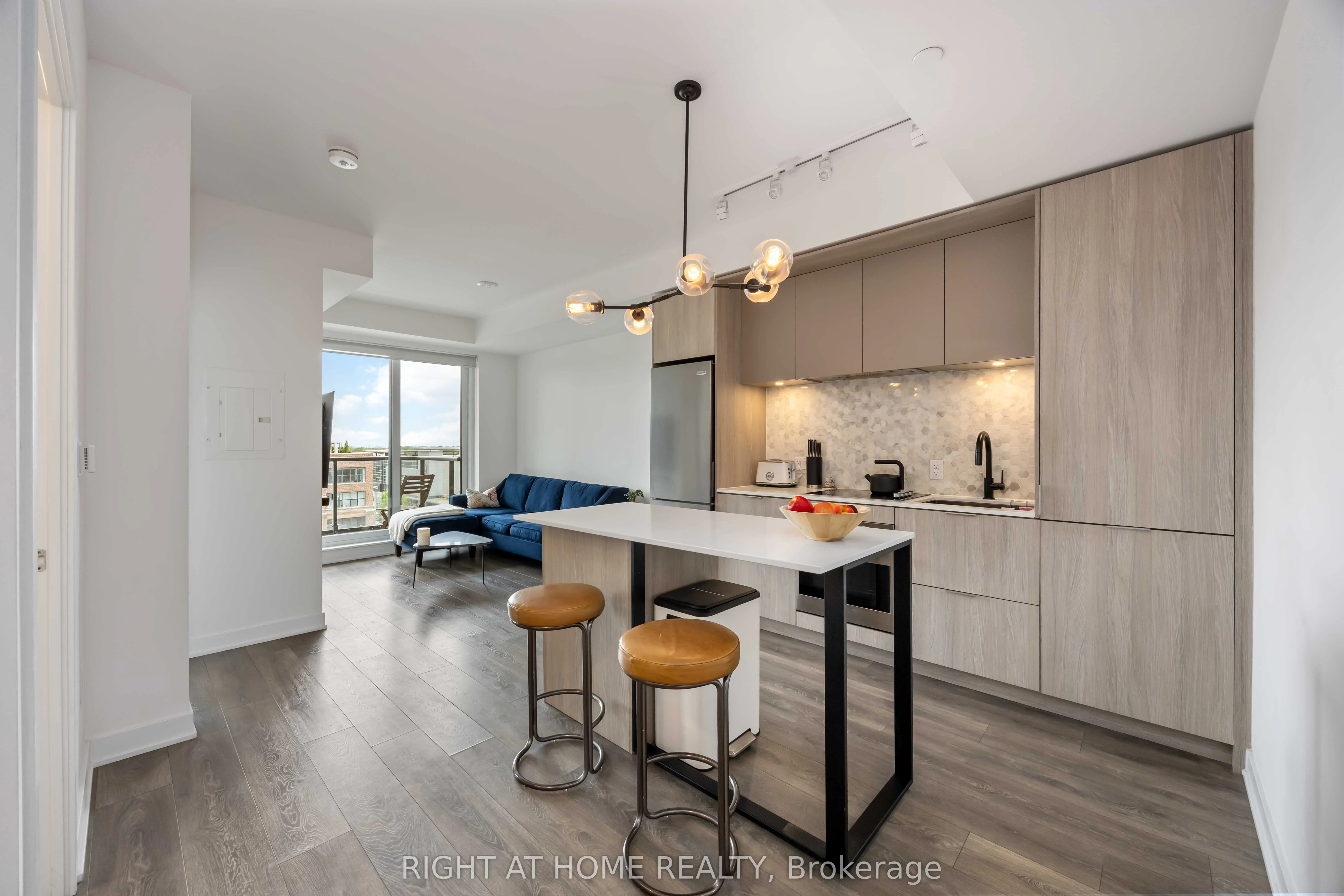 130 River Street, #601