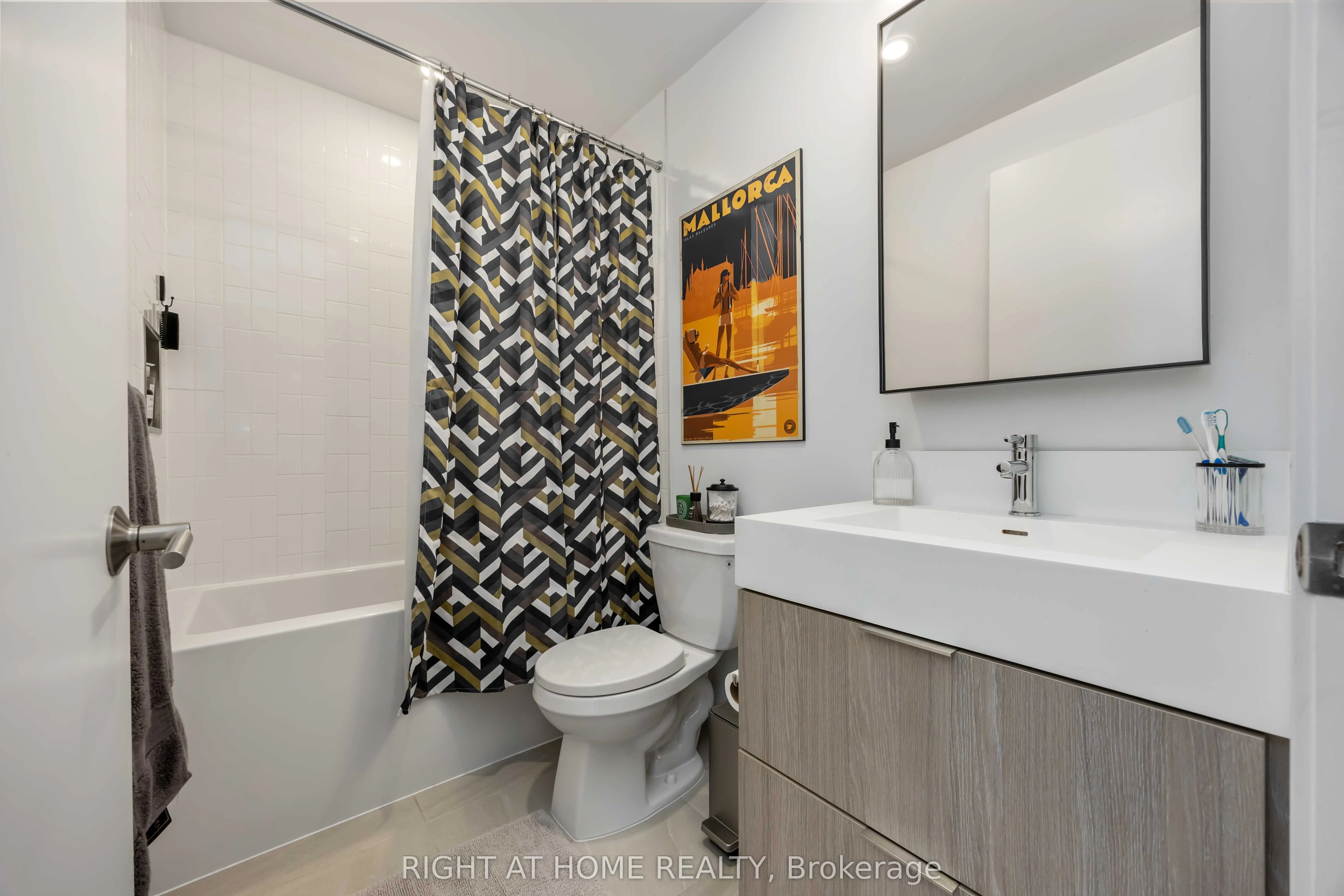 130 River Street, #601