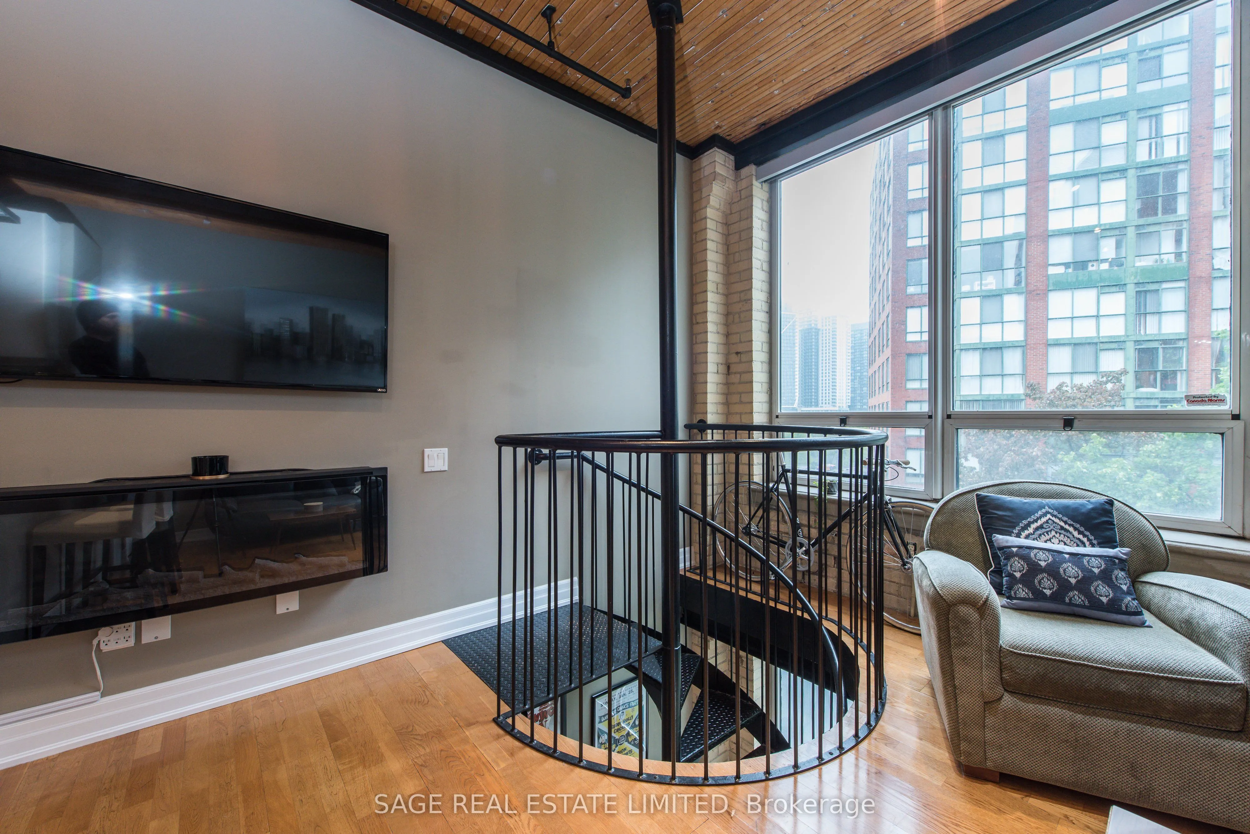 781 King Street W, #504