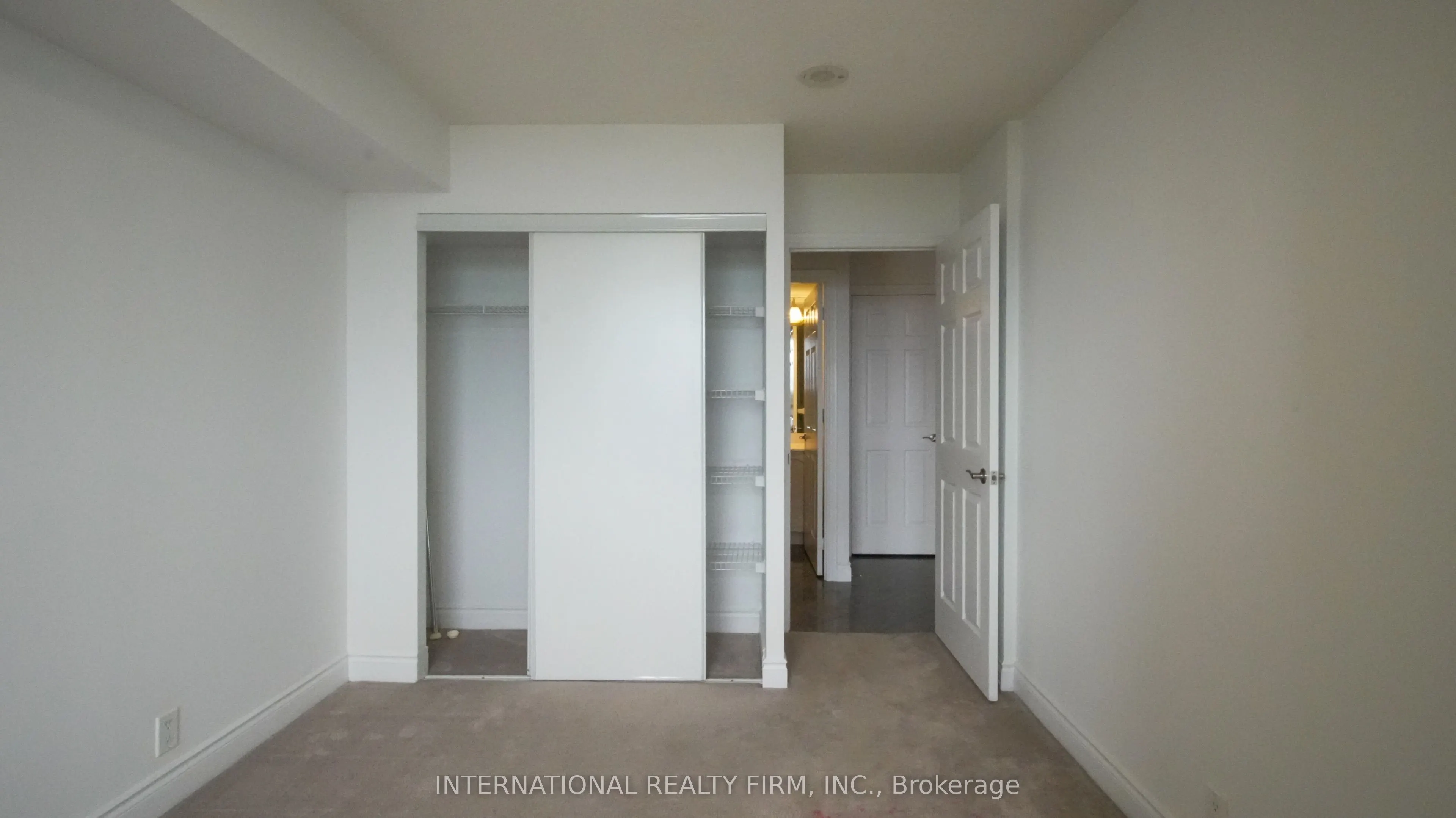80 Harrison Garden Boulevard, #924
