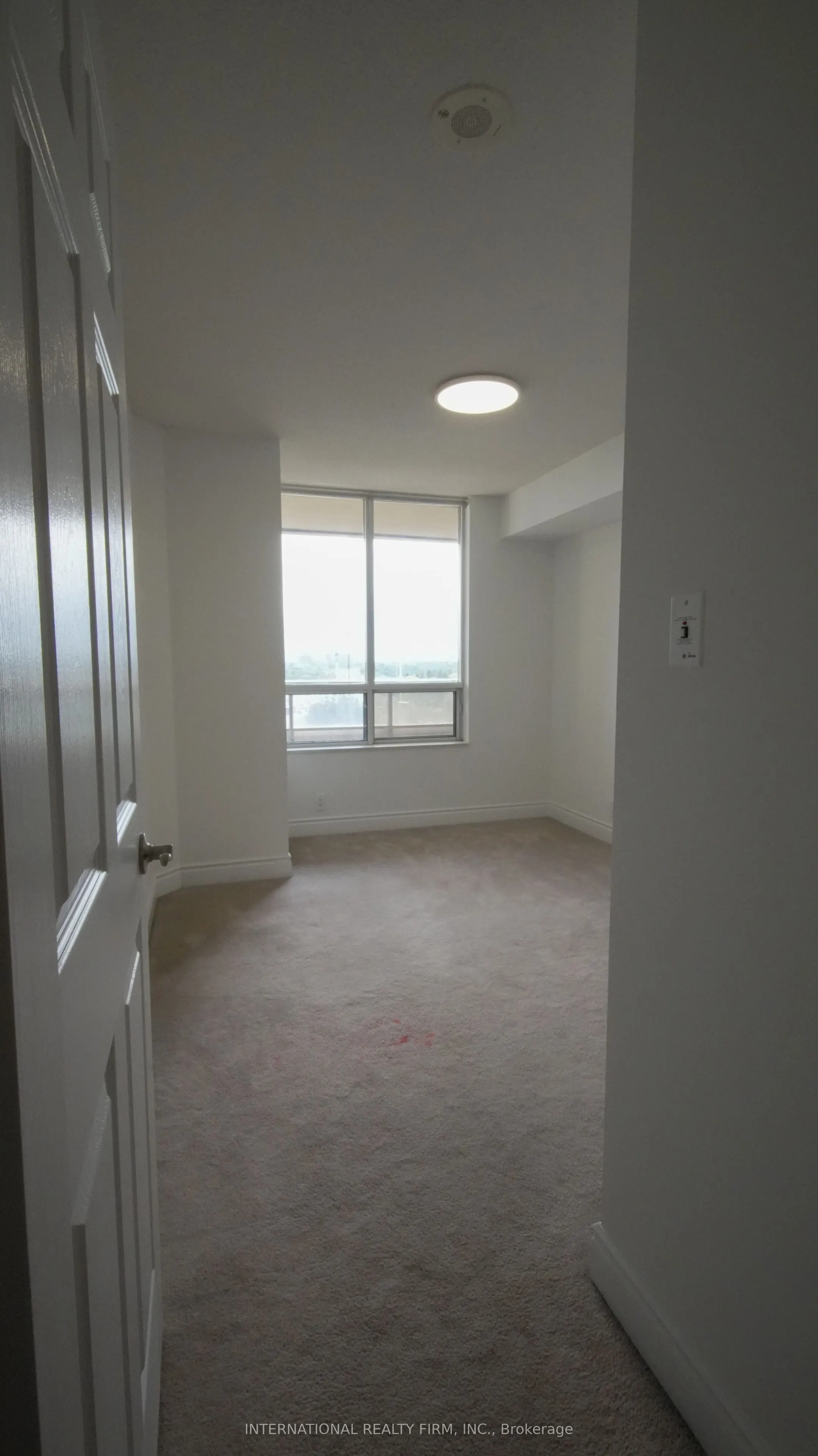 80 Harrison Garden Boulevard, #924