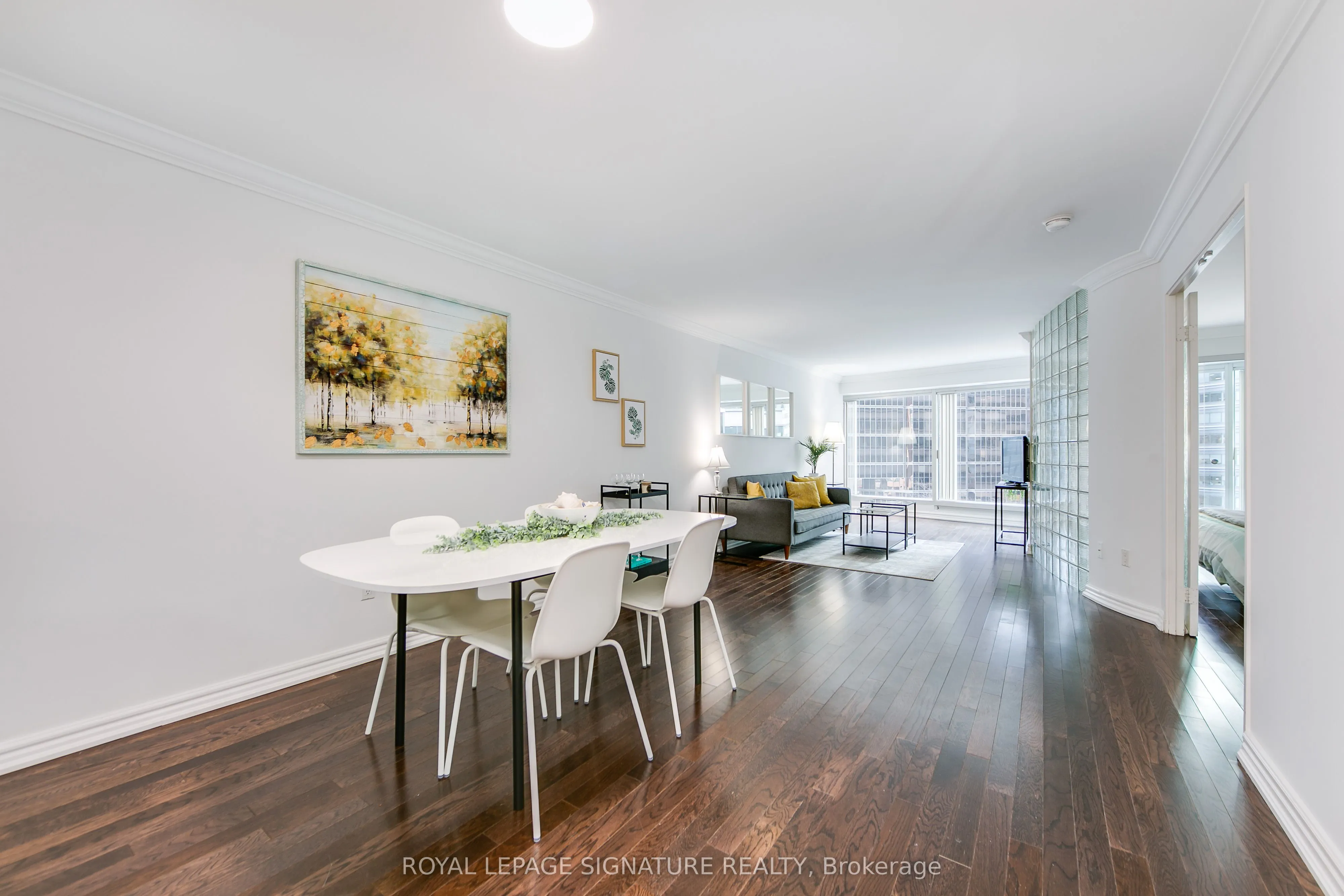 33 University Avenue, #605