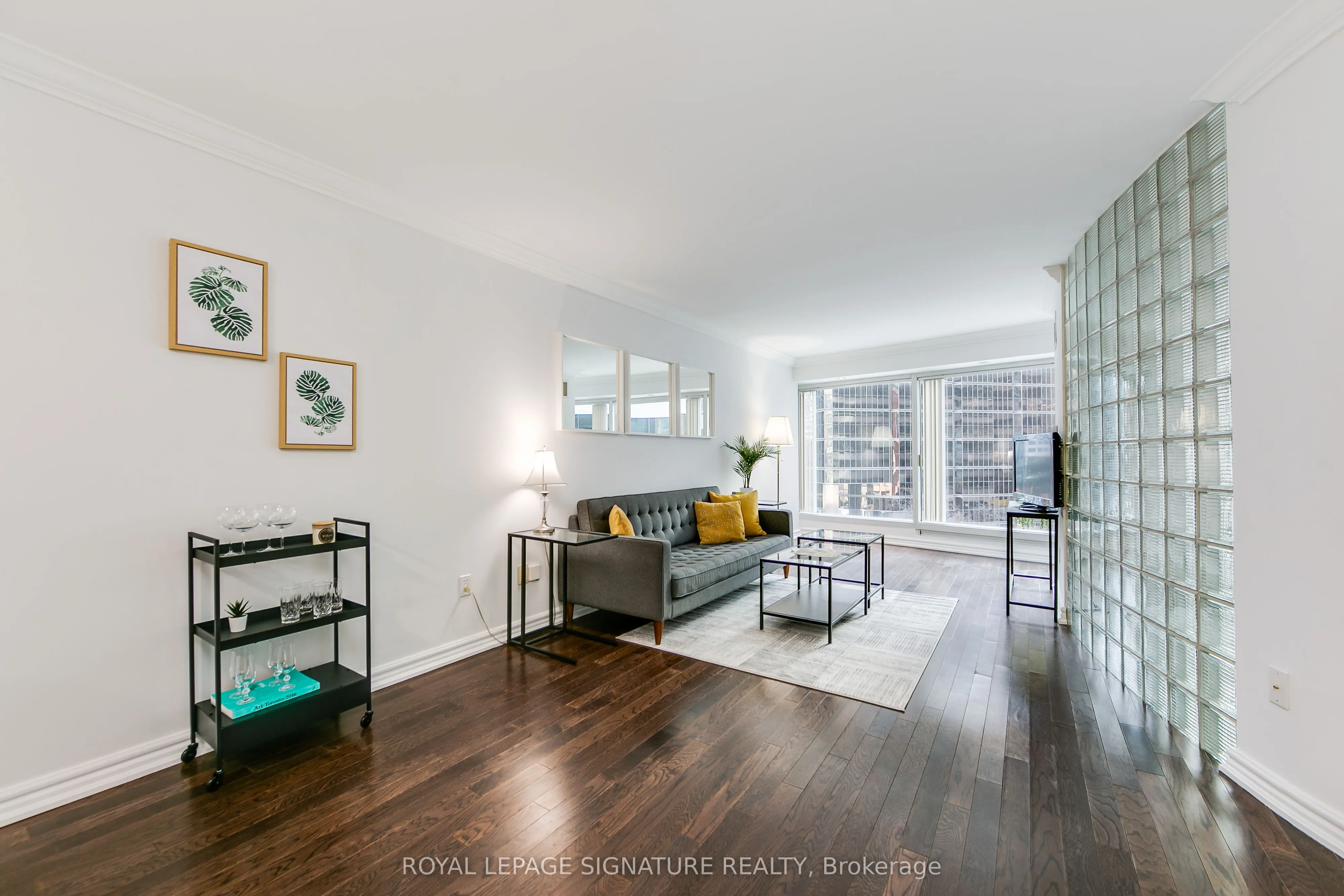 33 University Avenue, #605