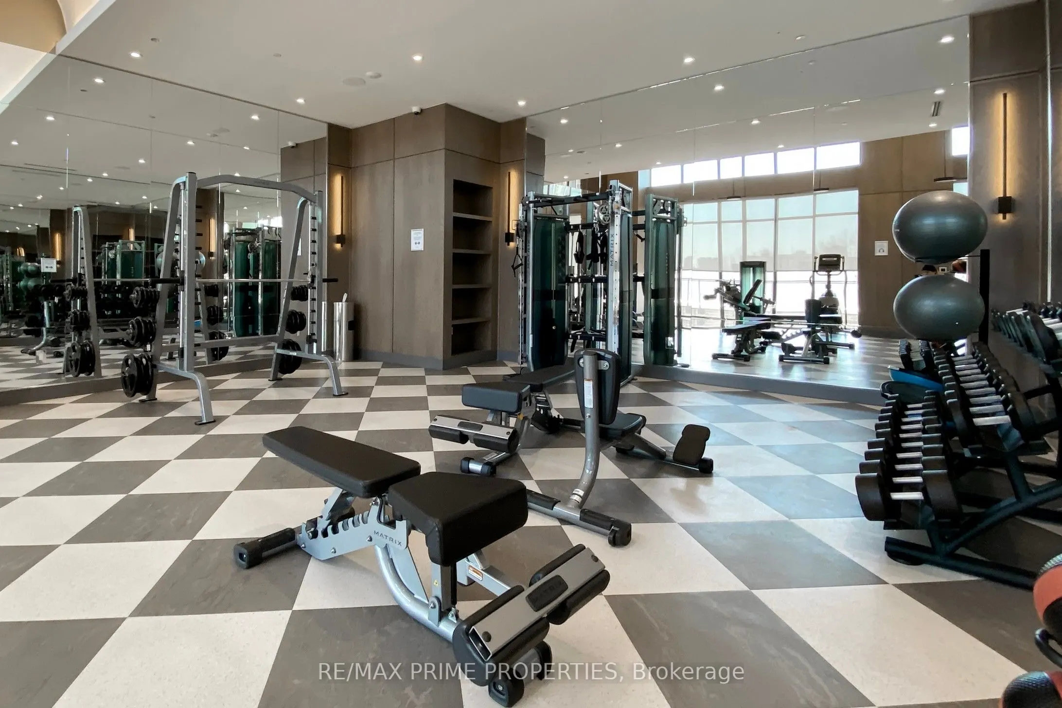 30 Inn On The Park Drive, #2401