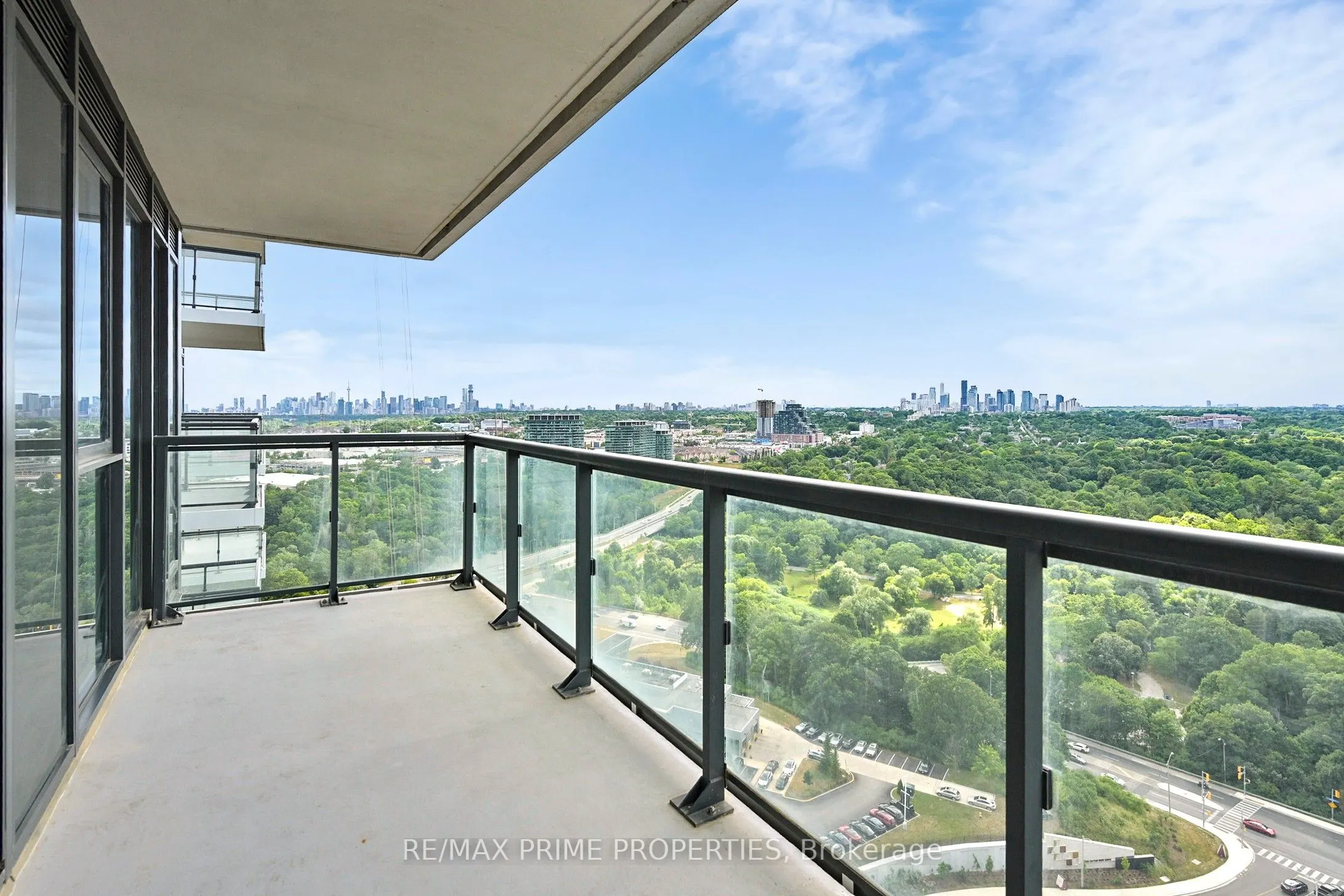 30 Inn On The Park Drive, #2401