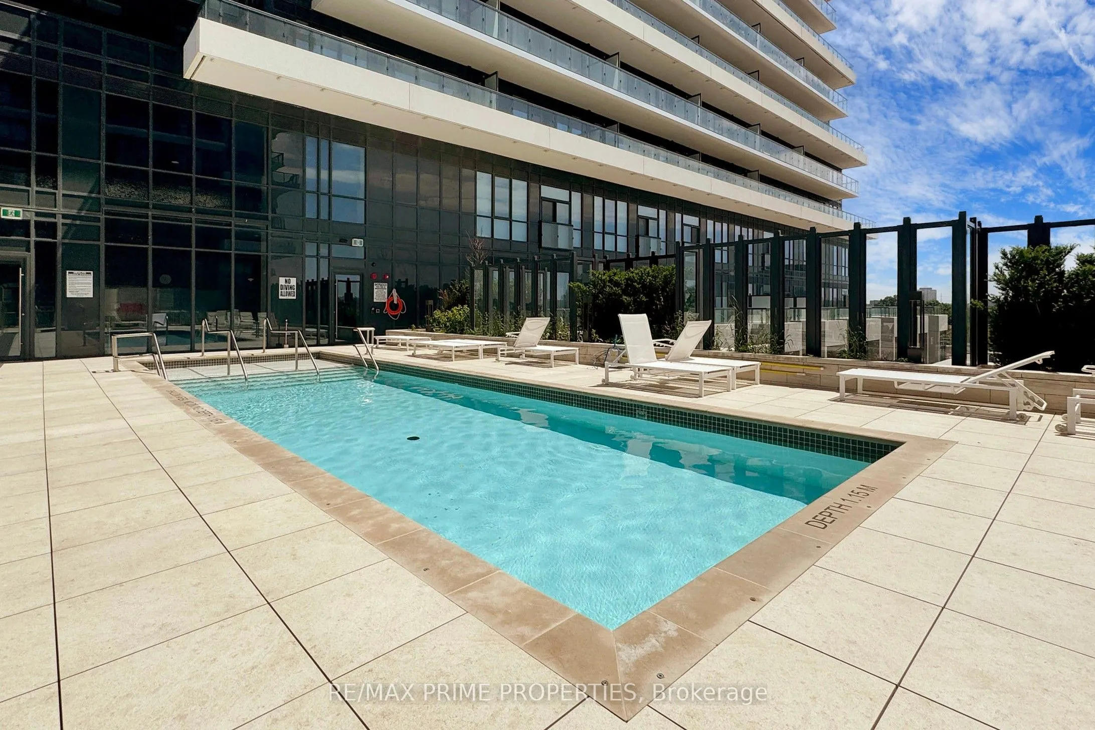 30 Inn On The Park Drive, #2401