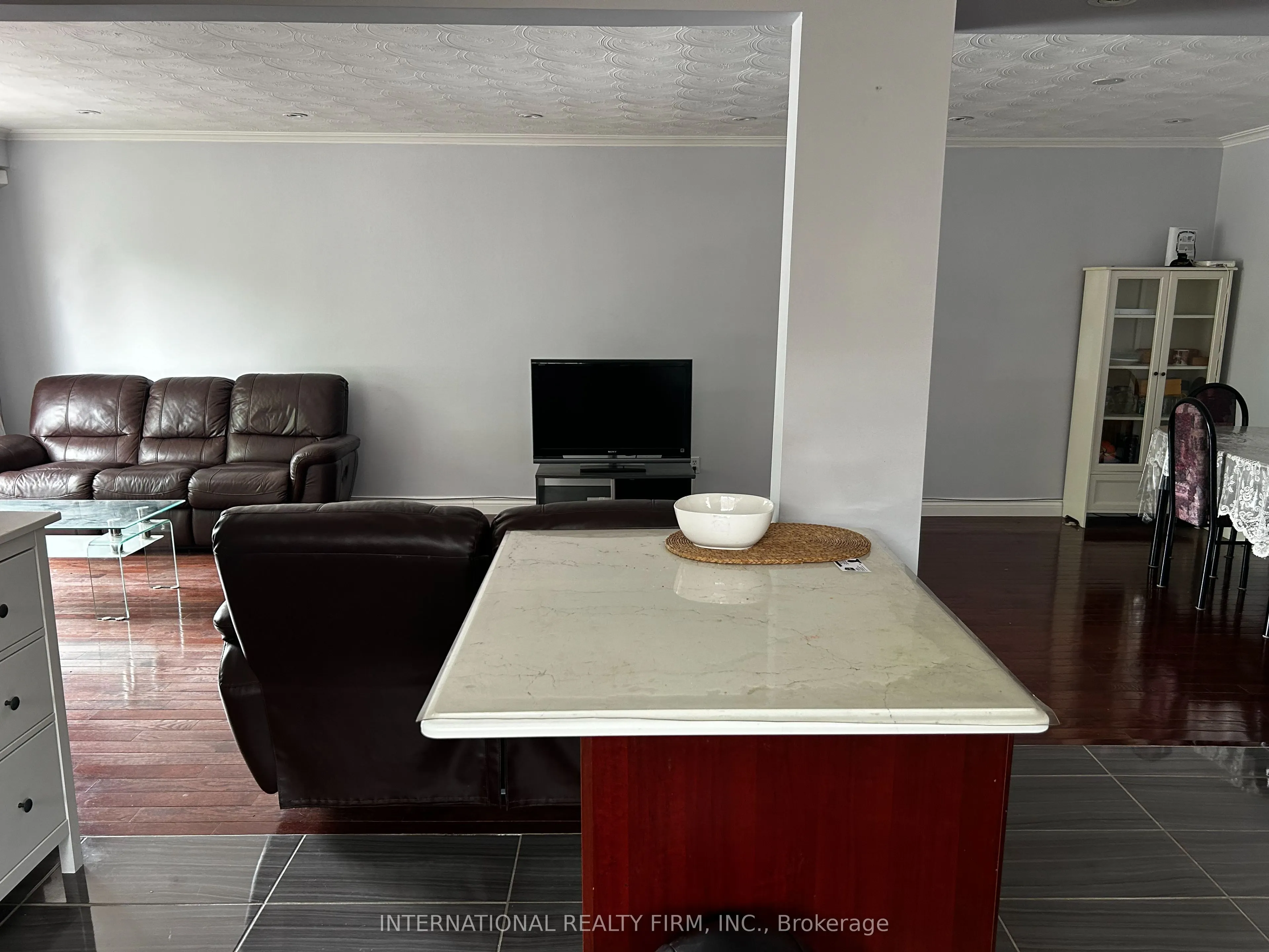 14 Reiber Crescent