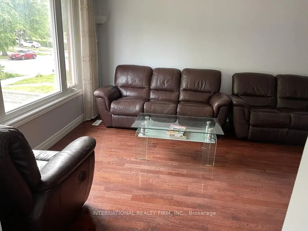 14 Reiber Crescent