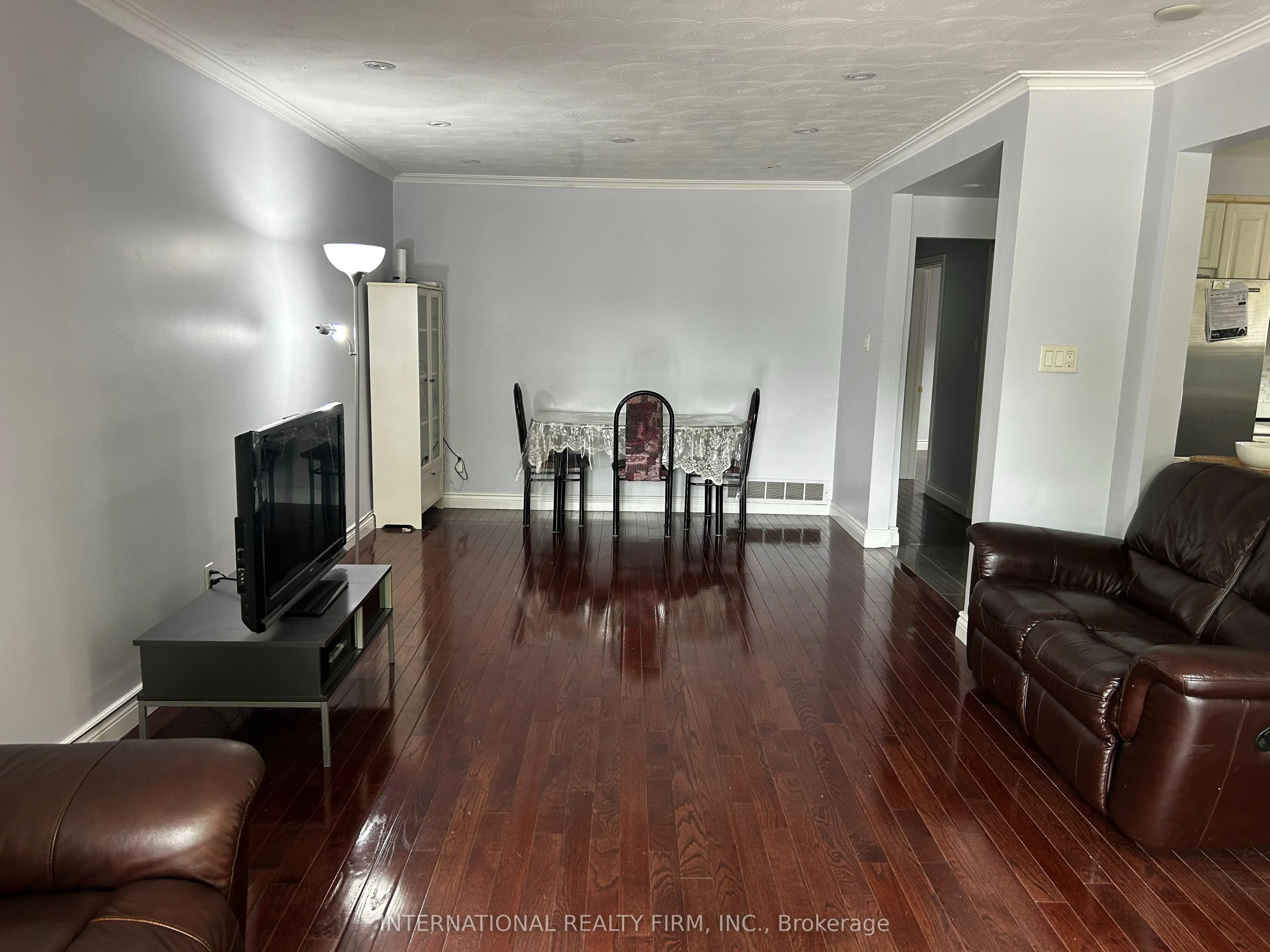 14 Reiber Crescent