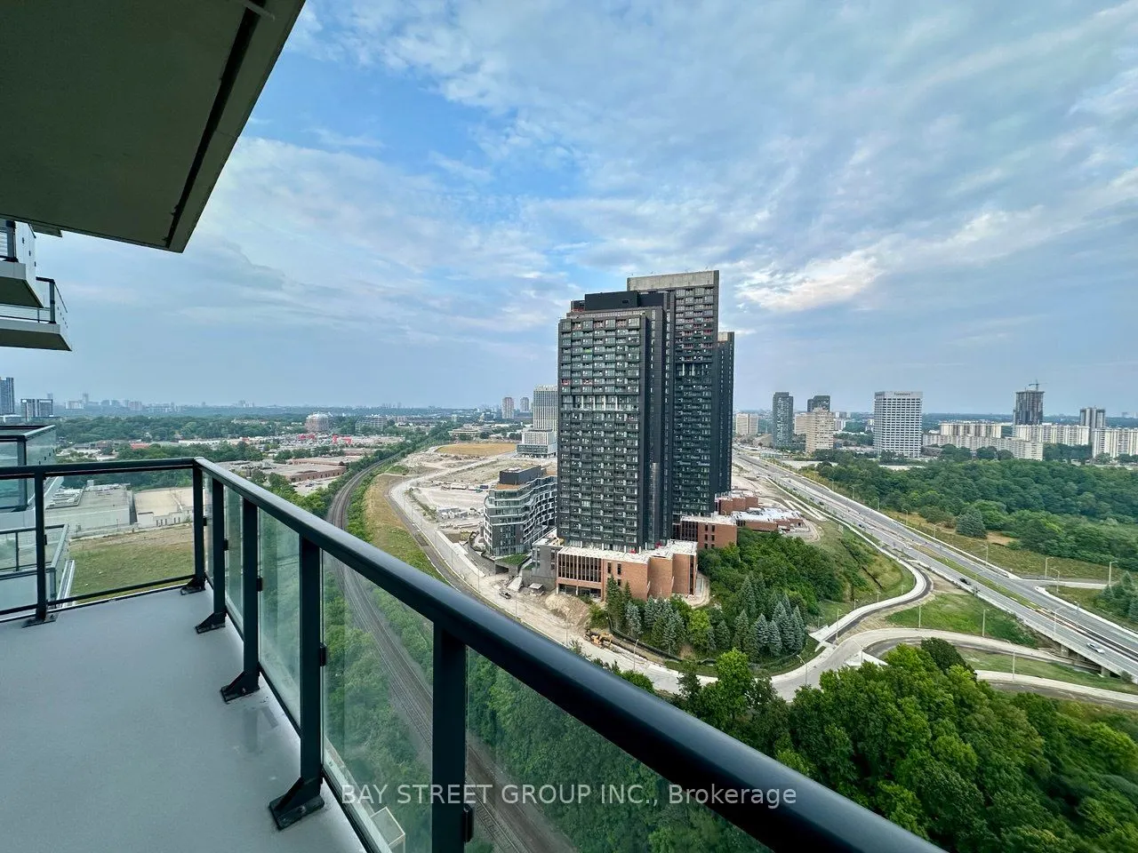 30 Inn On The Park Drive, #2207