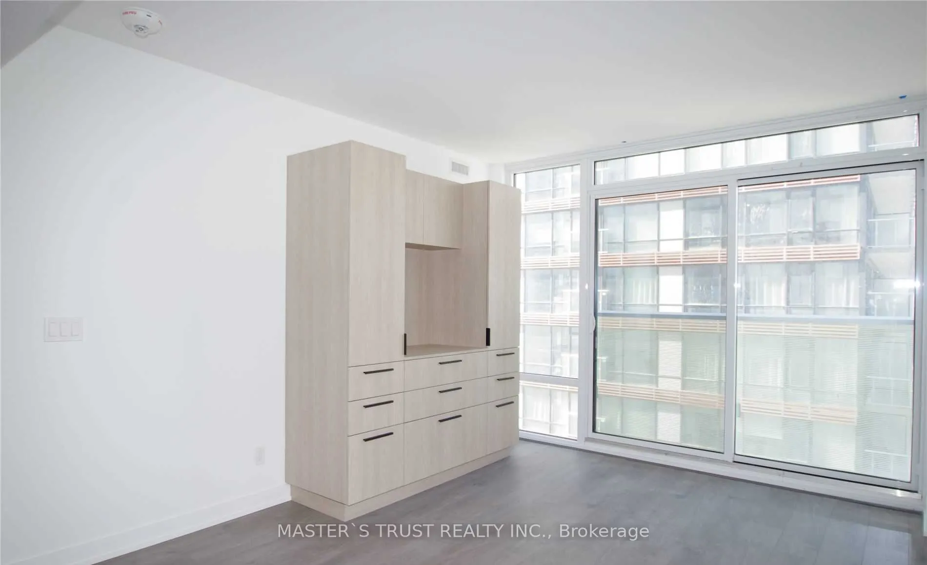 501 Yonge Street, #1905