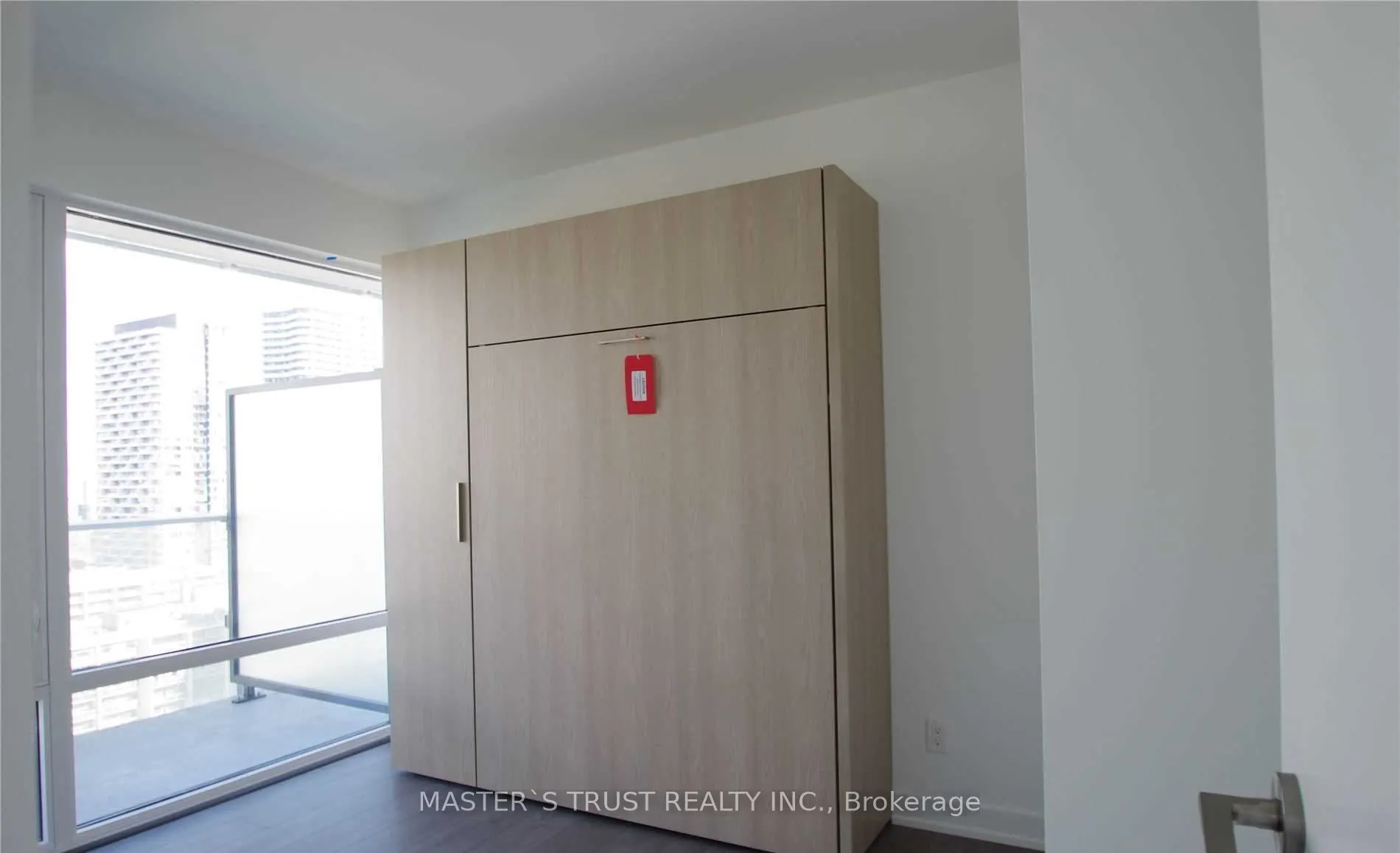 501 Yonge Street, #1905