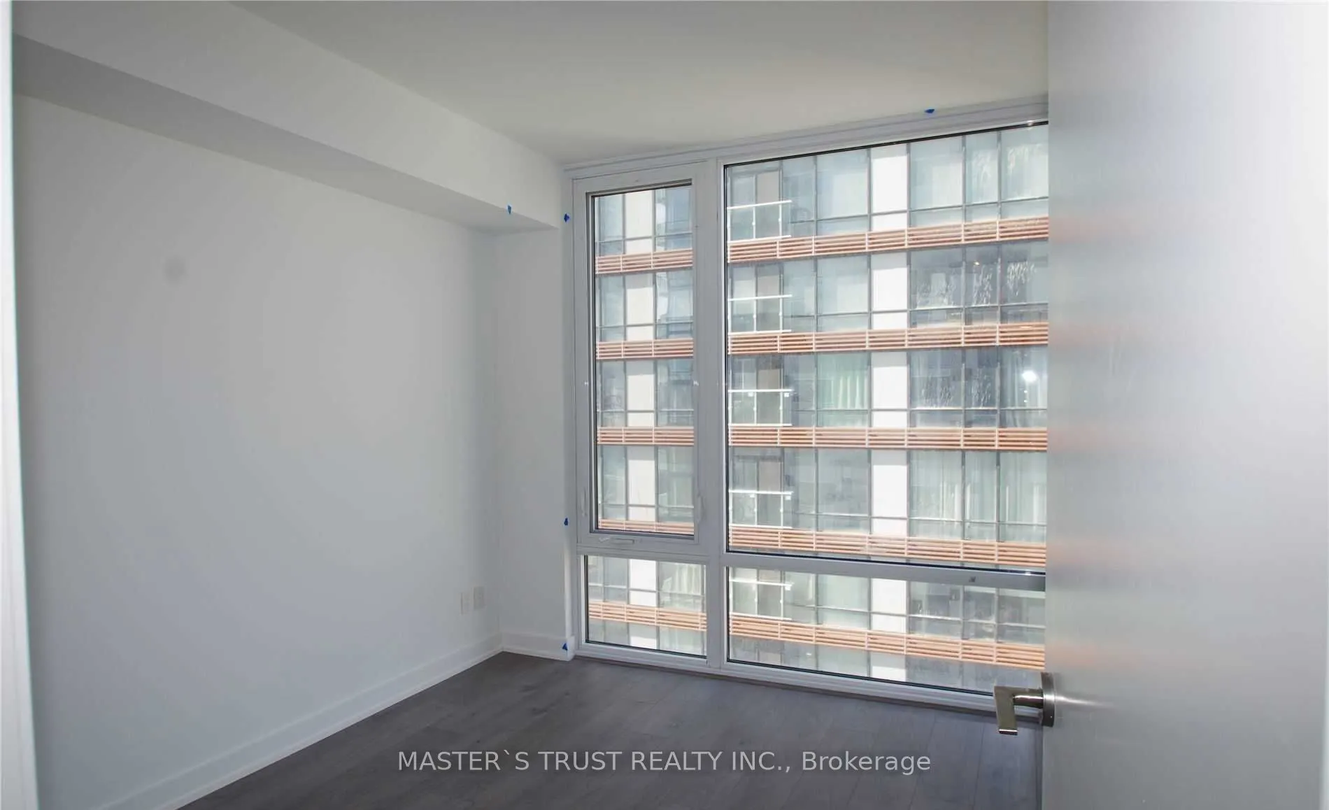 501 Yonge Street, #1905