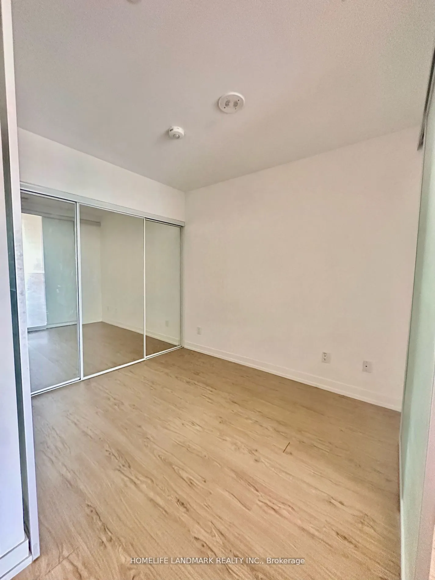 85 Wood Street, #815