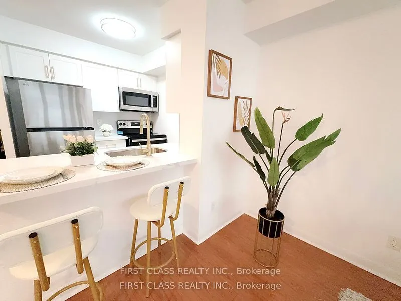 4968 Yonge Street, #1612