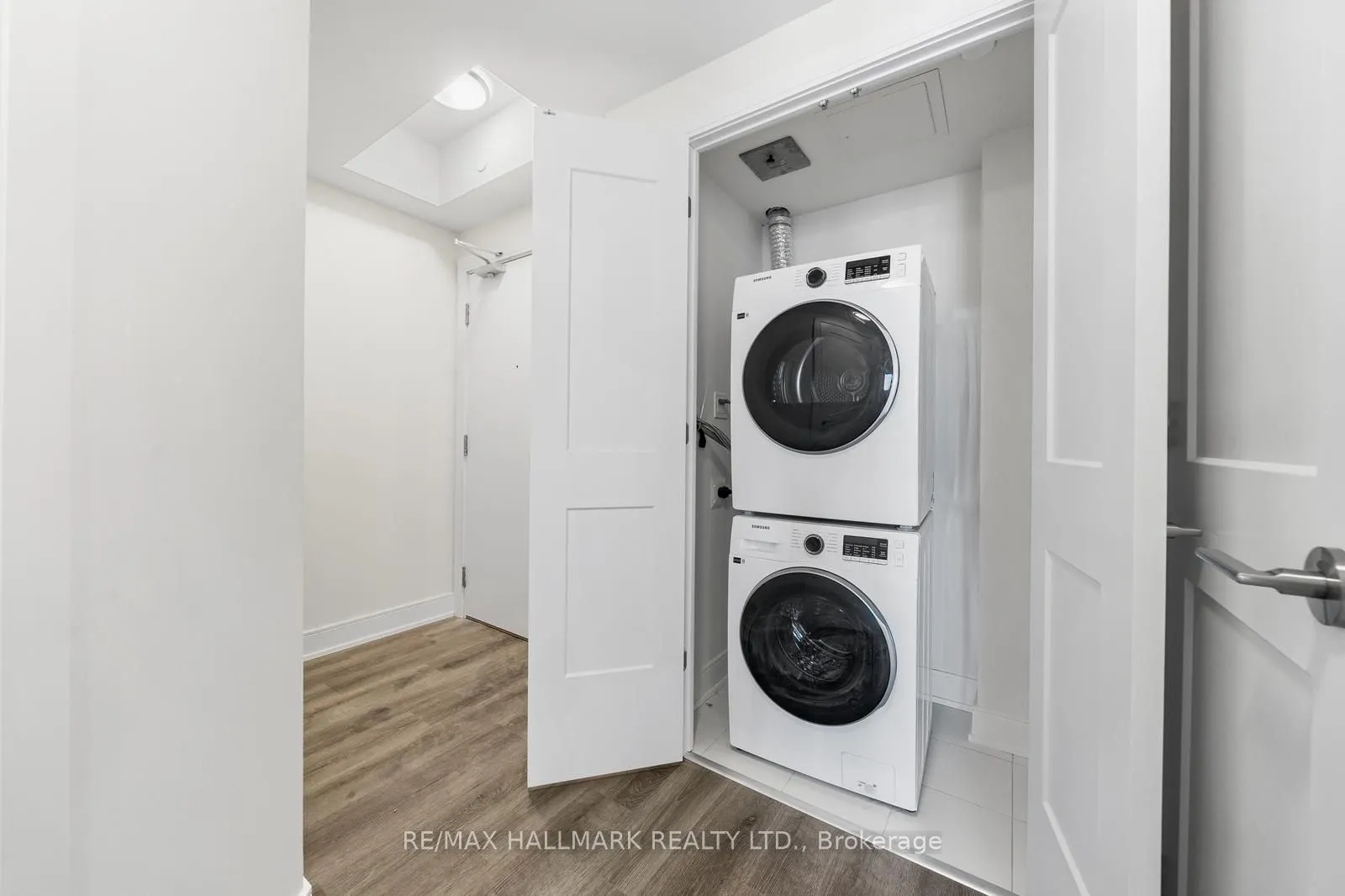 15 Ellerslie Avenue, #3001