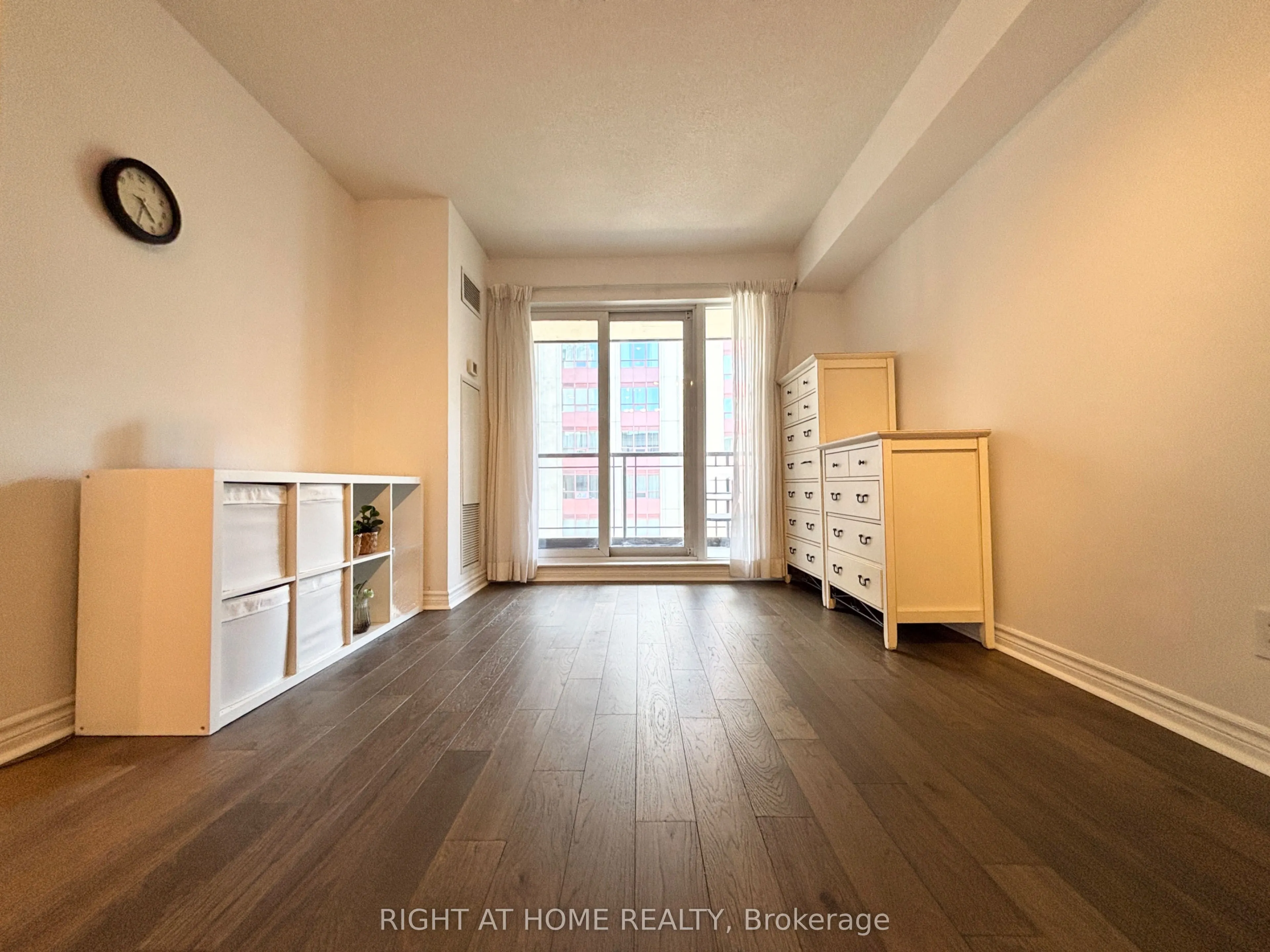 27 Rean Drive, #506