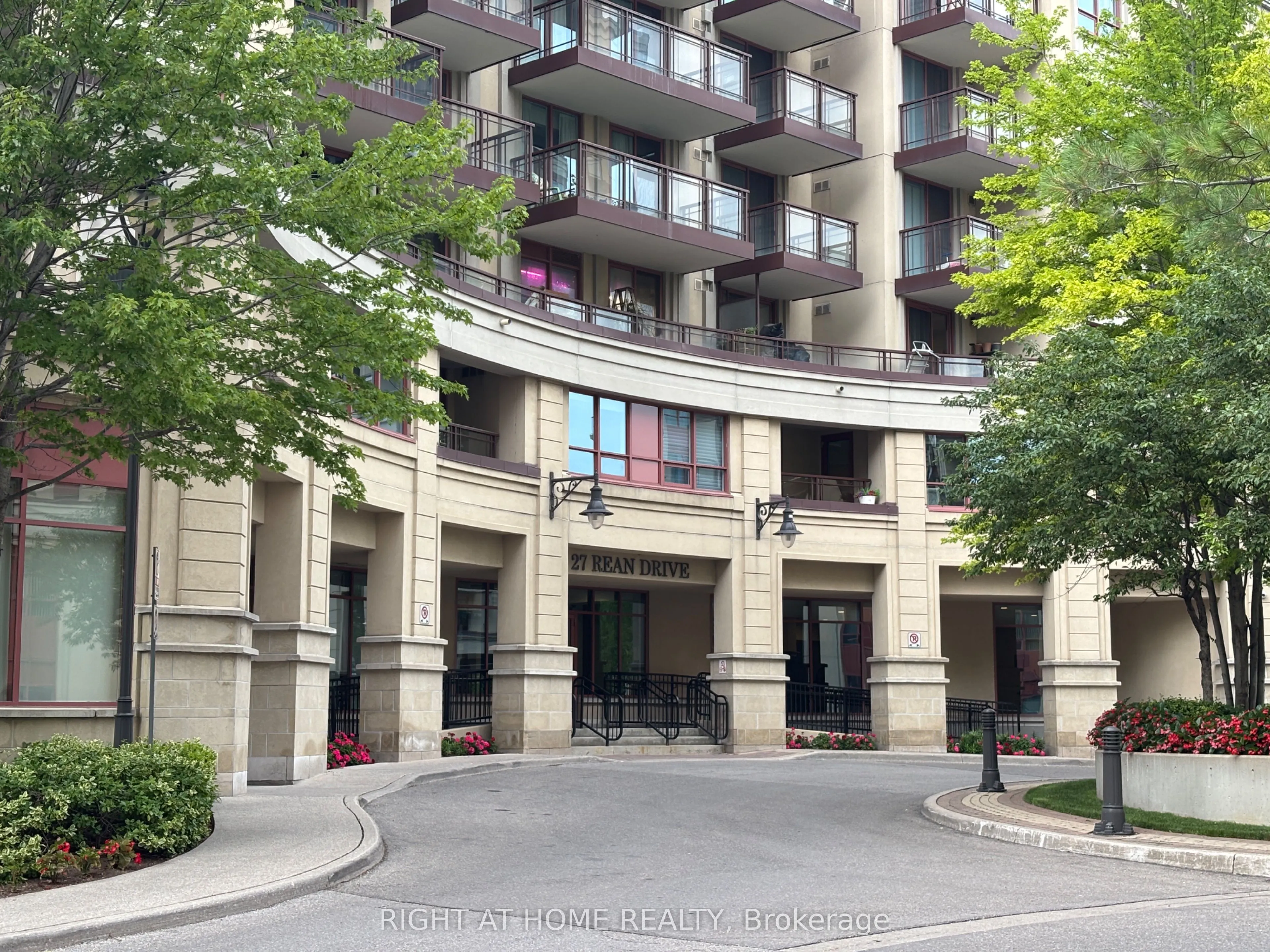 27 Rean Drive, #506