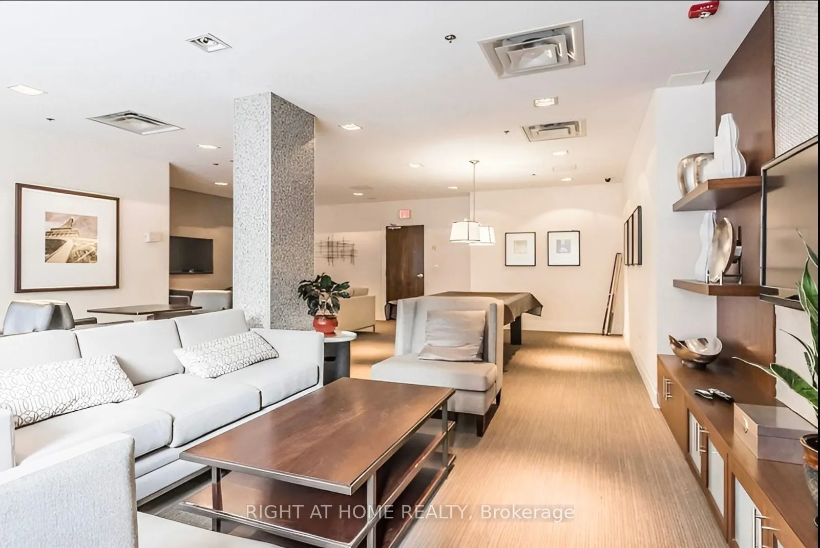 27 Rean Drive, #506