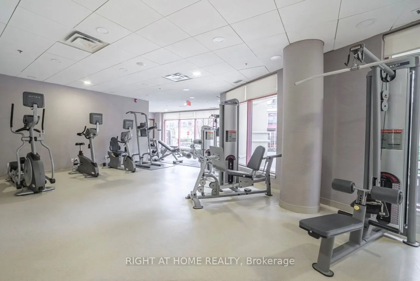 27 Rean Drive, #506