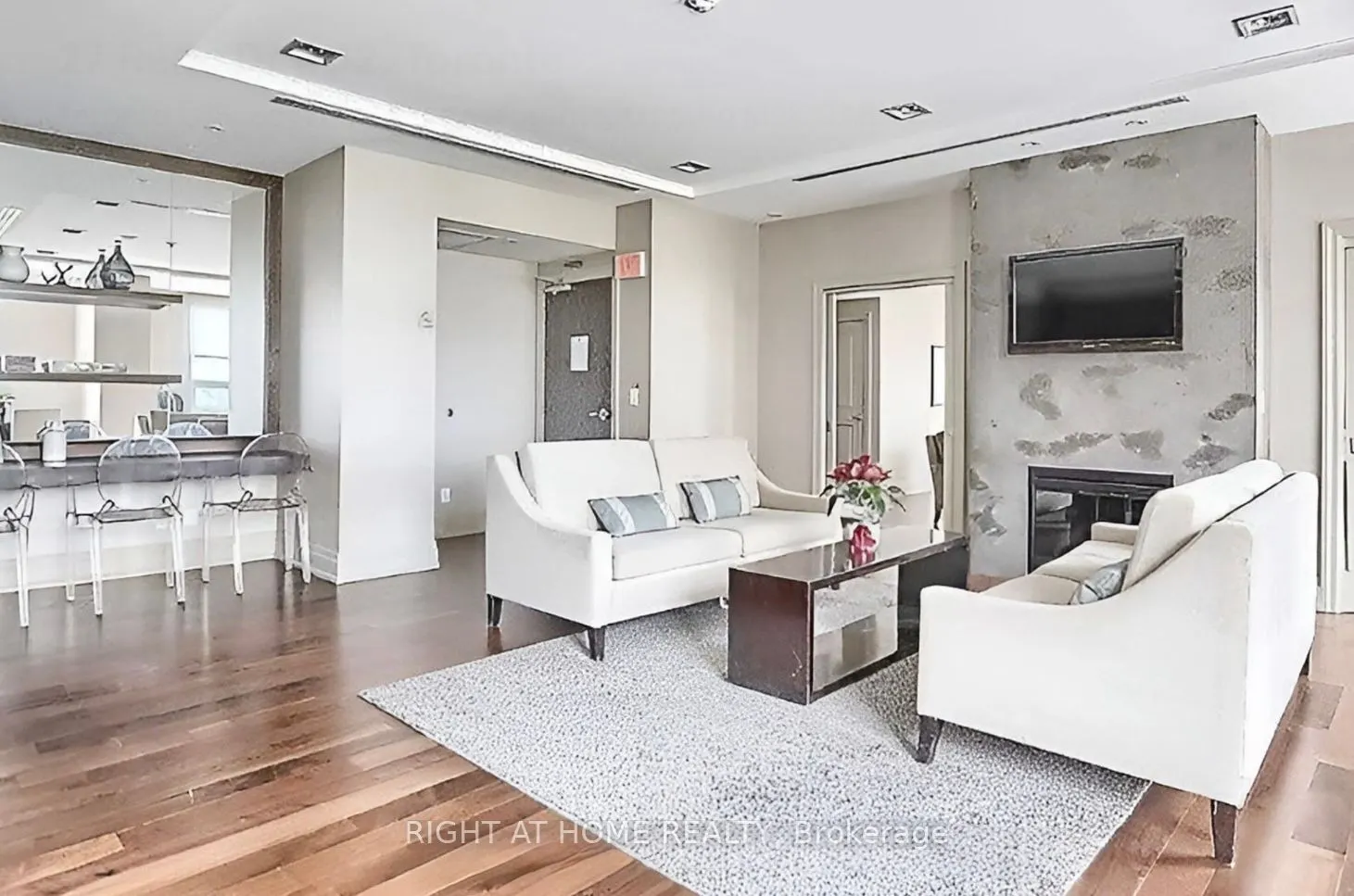 27 Rean Drive, #506