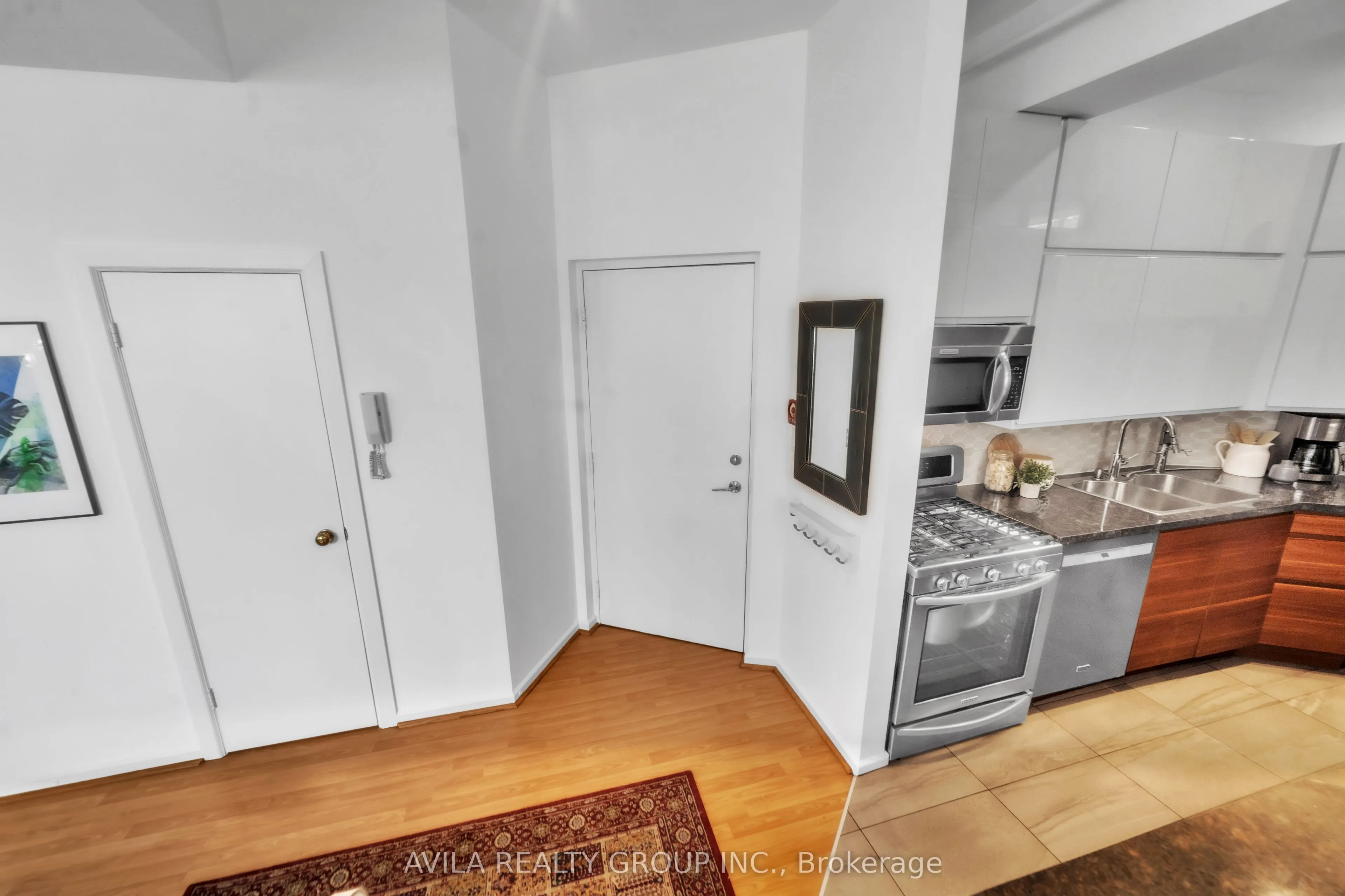 75 Markham Street, #7