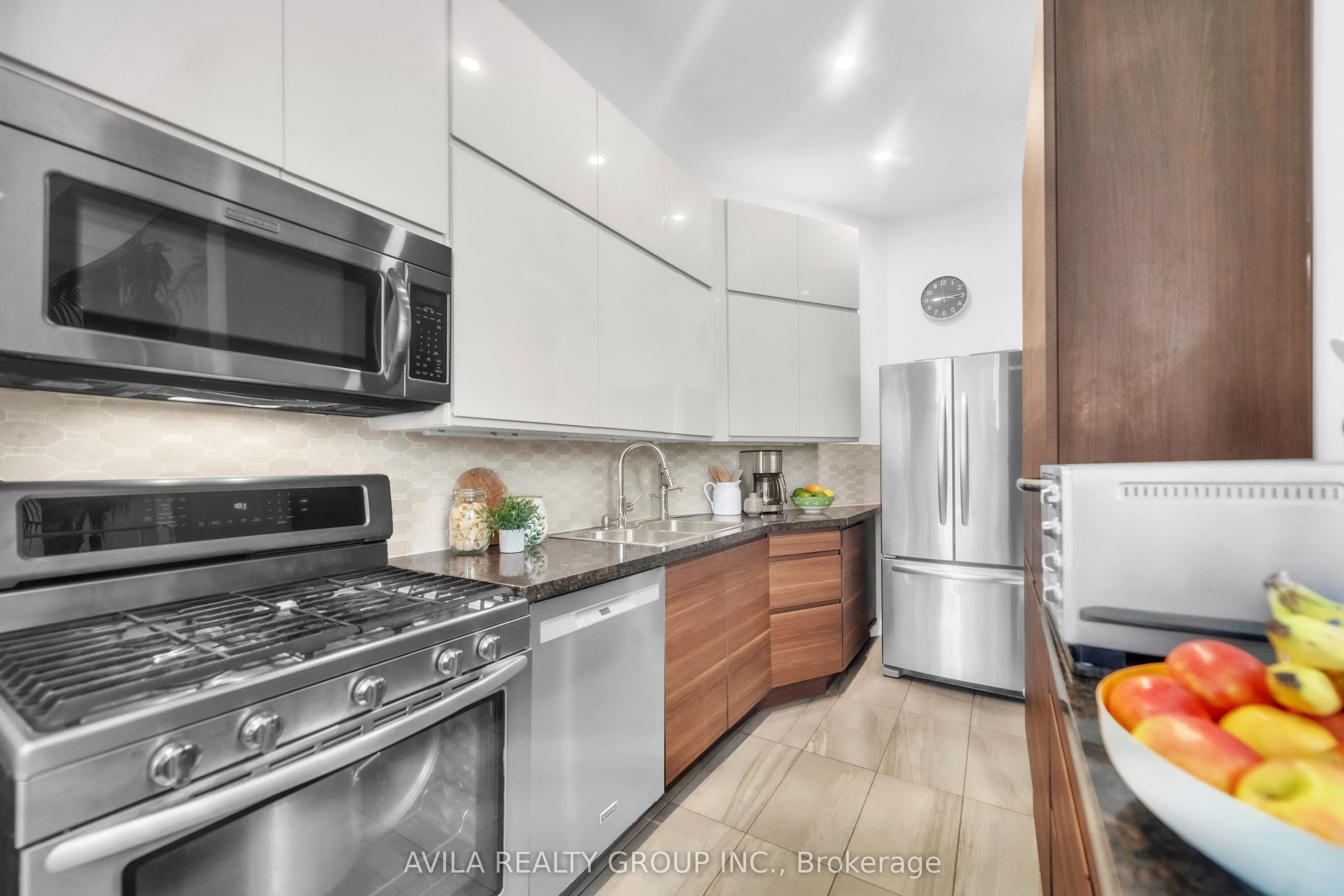75 Markham Street, #7
