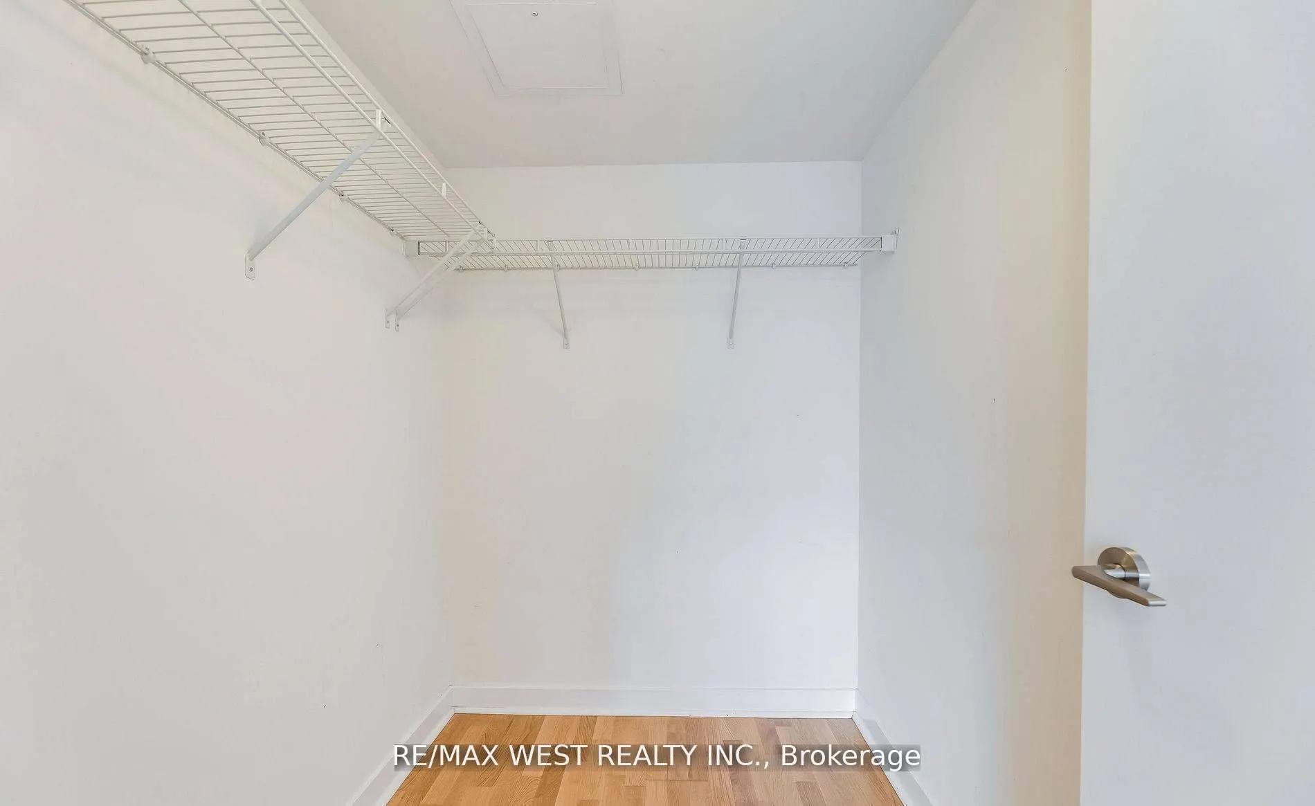 295 Adelaide Street W, #802