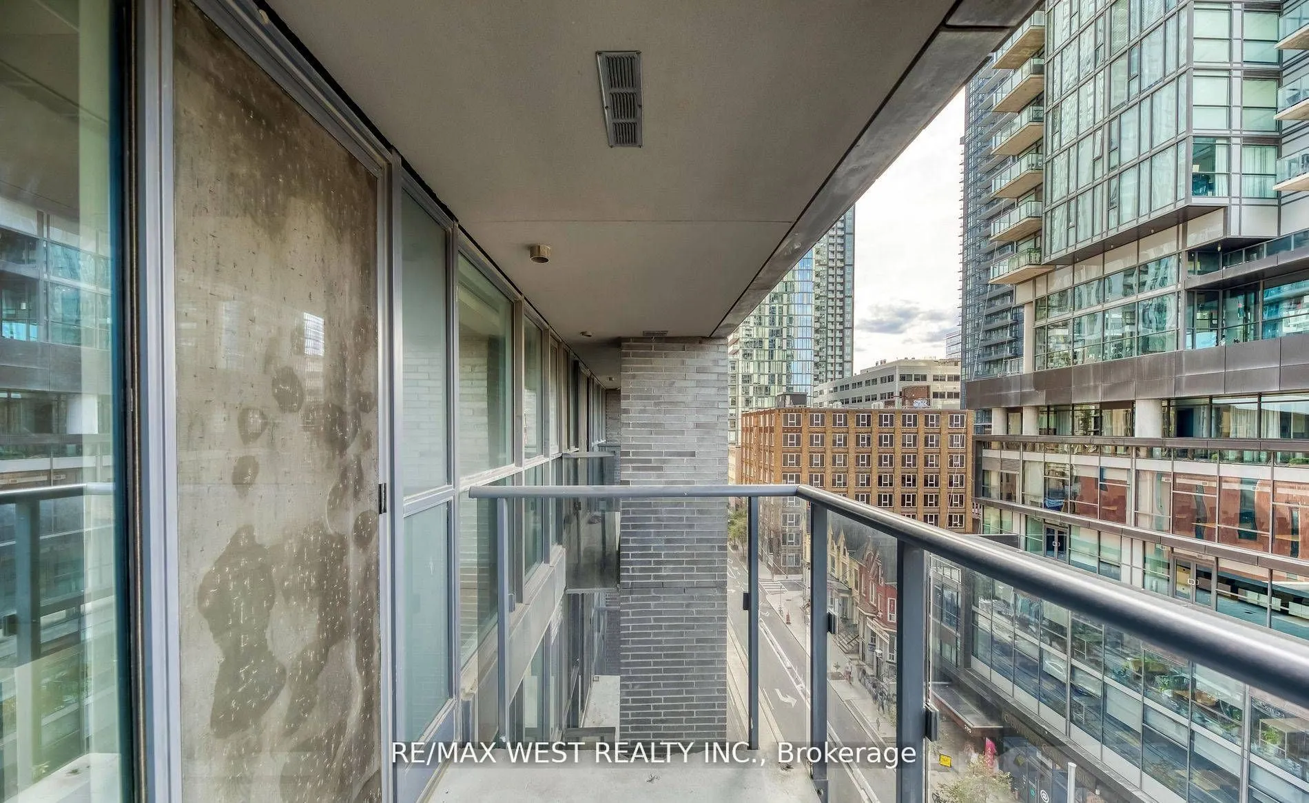295 Adelaide Street W, #802